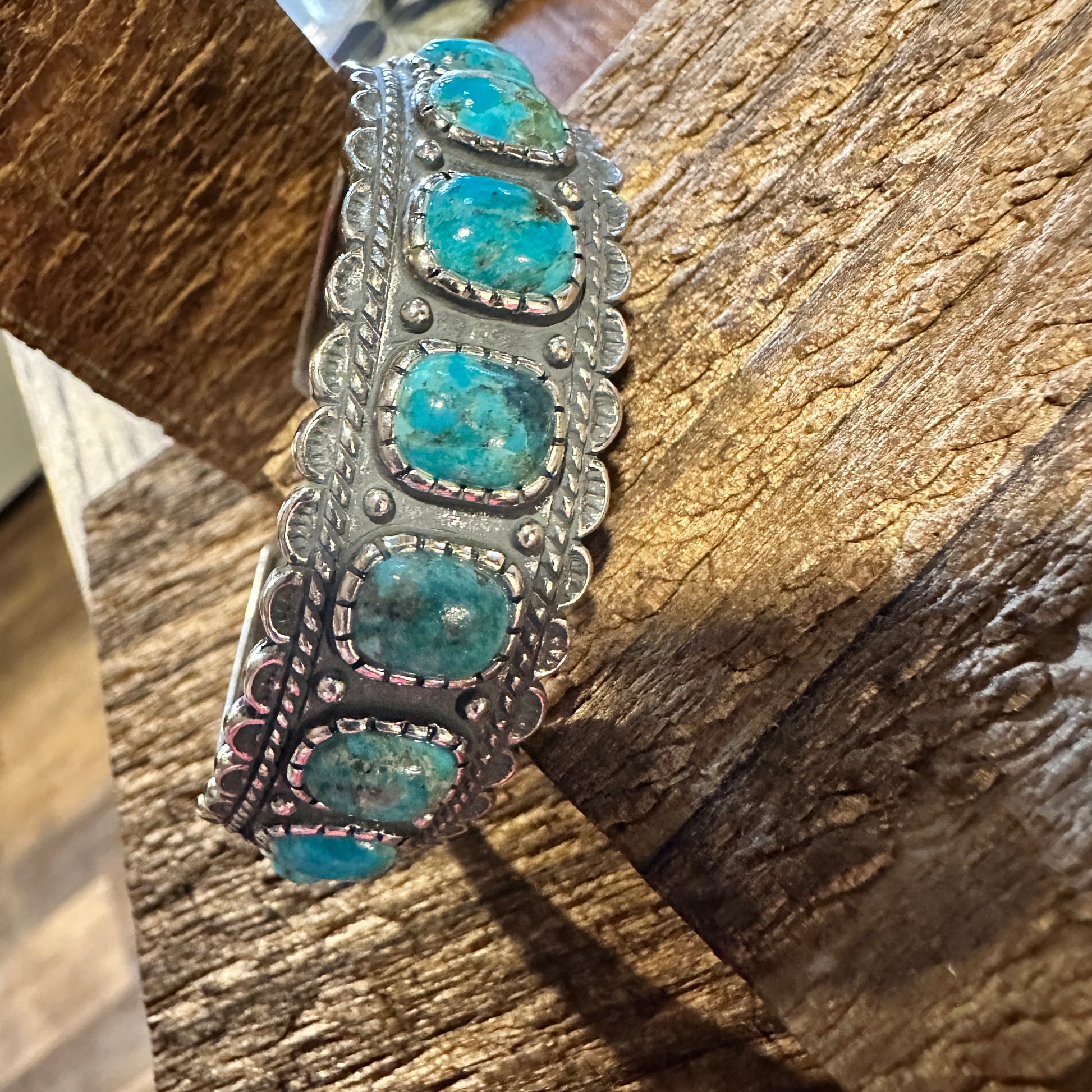 Native American Rayna Turquoise Cuff Bracelet - Sterling Silver & Unique Turquoise Stone, Gift-Ready Elegance - Silver Elegant