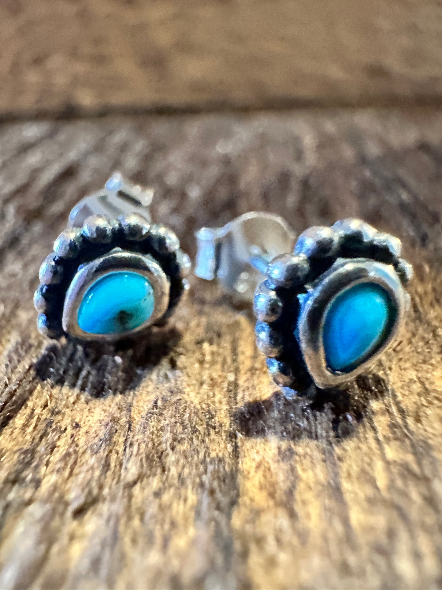 Navajo Sterling Silver Teardrop Turquoise Earrings with Gift Box - Silver Elegant