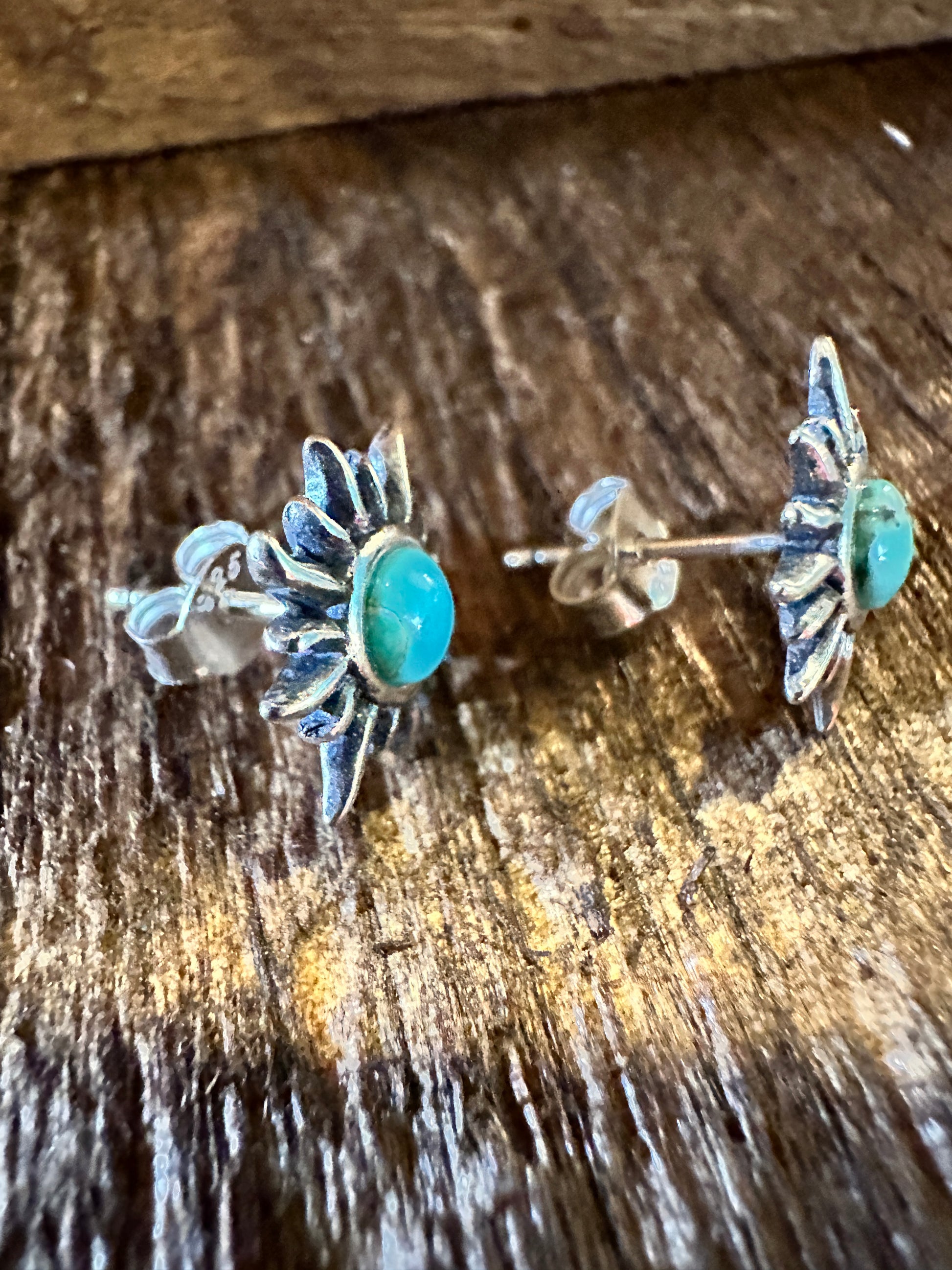 Navajo Sunburst Turquoise Earrings in Sterling Silver - Elegant Gift Box Included - Silver Elegant