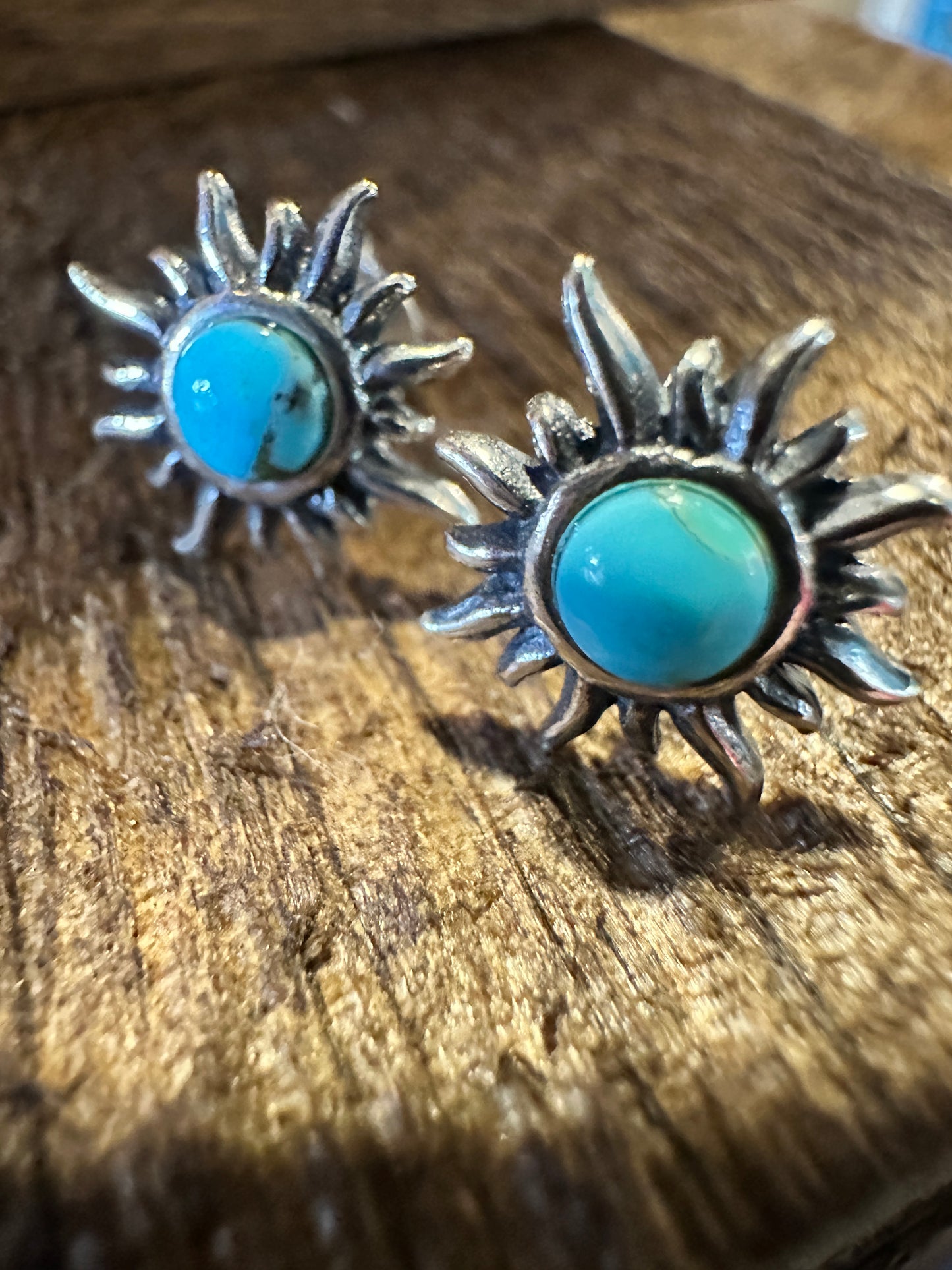 Navajo Sunburst Turquoise Earrings in Sterling Silver - Elegant Gift Box Included - Silver Elegant