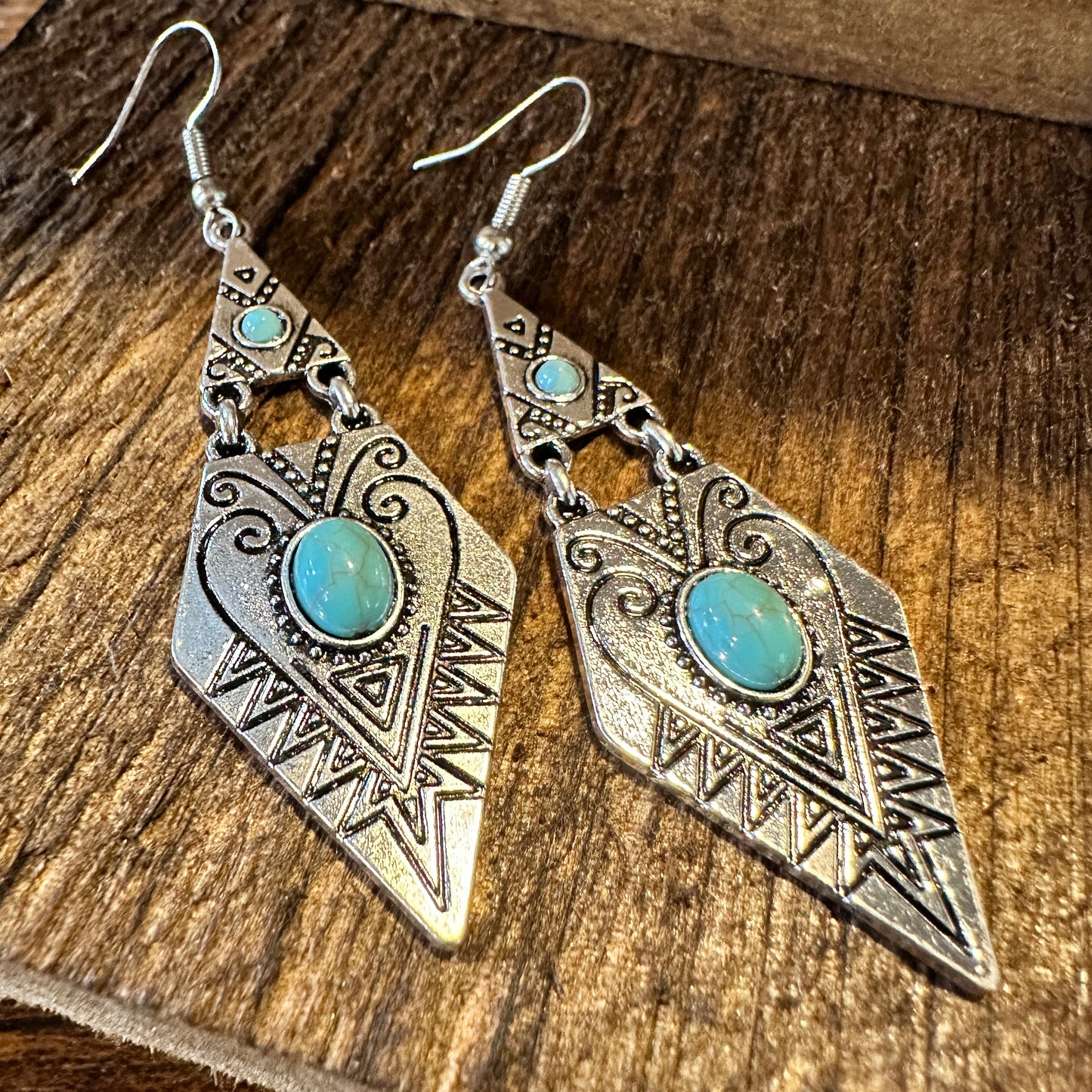 Southwestern Boho Vintage Droplet Dangle Earrings, Turquoise Stone, Gift Box - Silver Elegant