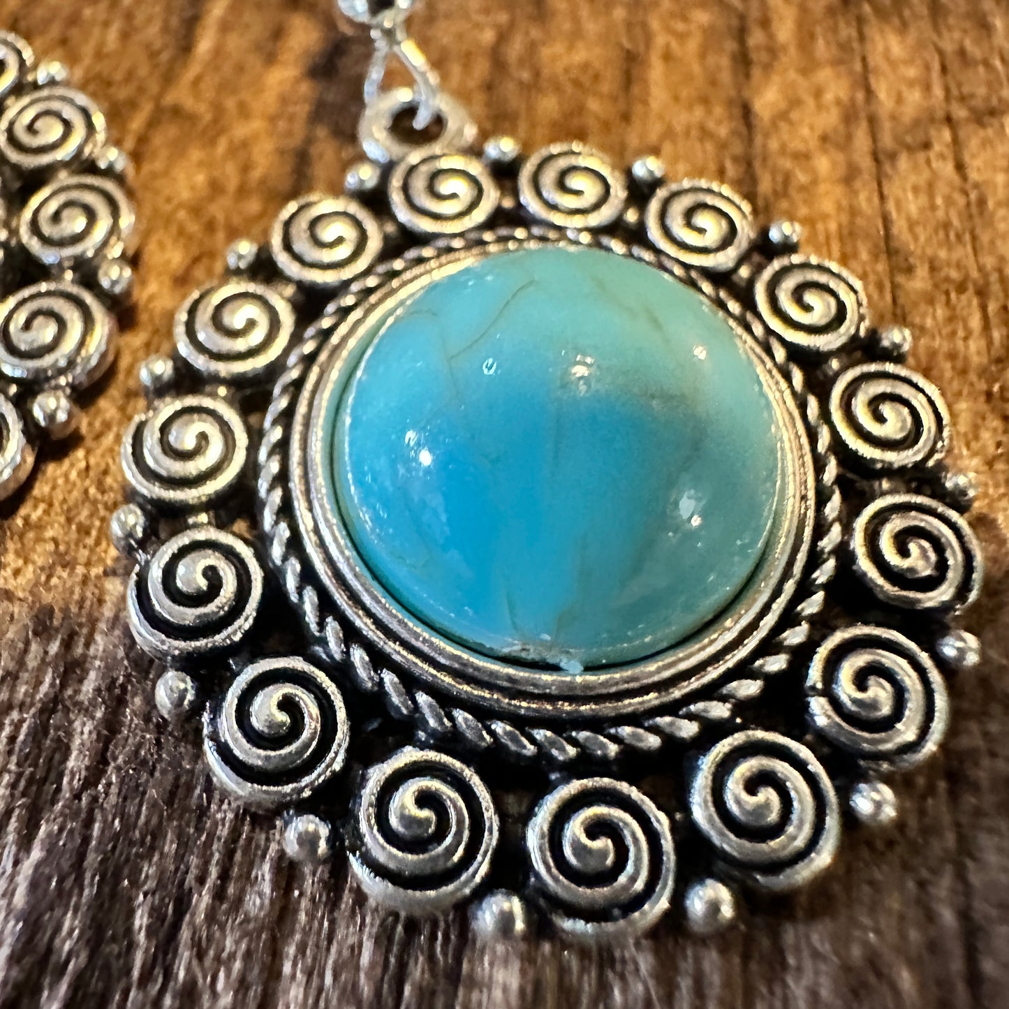 Boho Hippie Vintage Round Lace Dangle Wire Earrings, Turquoise Stone, Gift Box - Silver Elegant