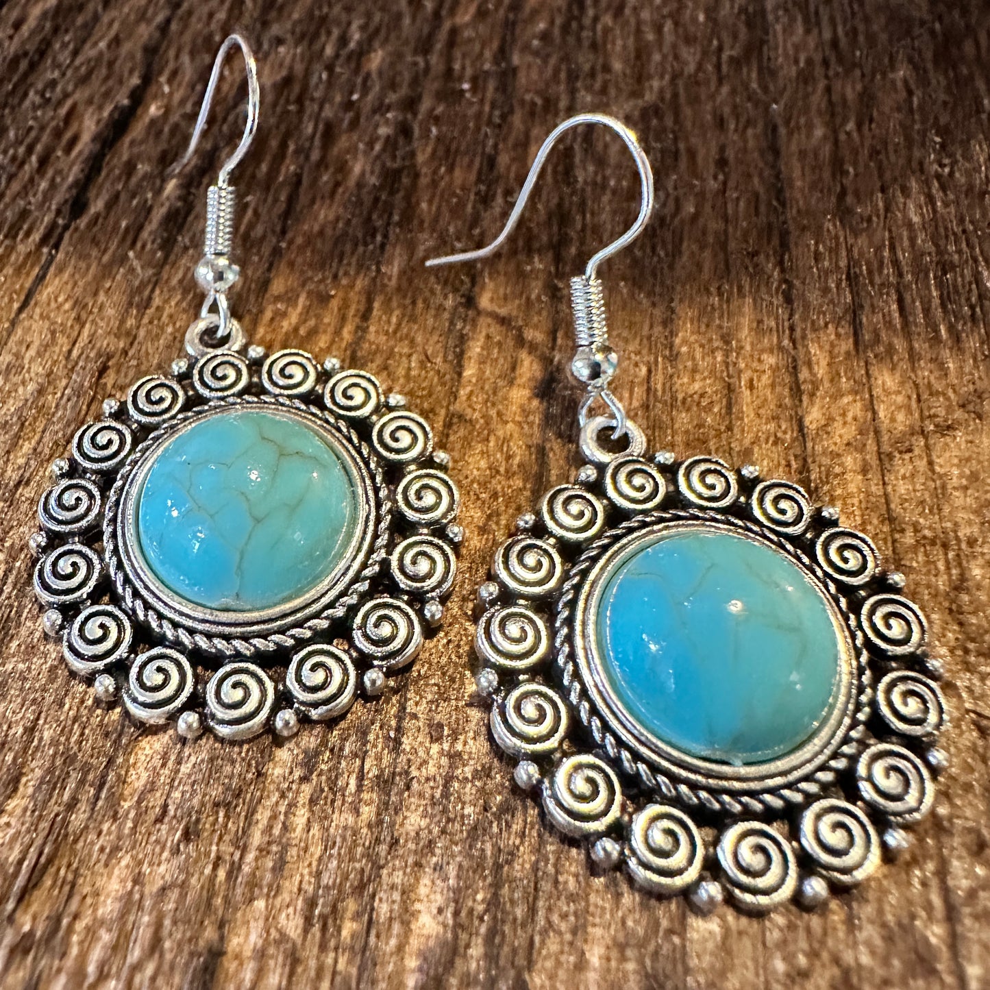 Boho Hippie Vintage Round Lace Dangle Wire Earrings, Turquoise Stone, Gift Box - Silver Elegant