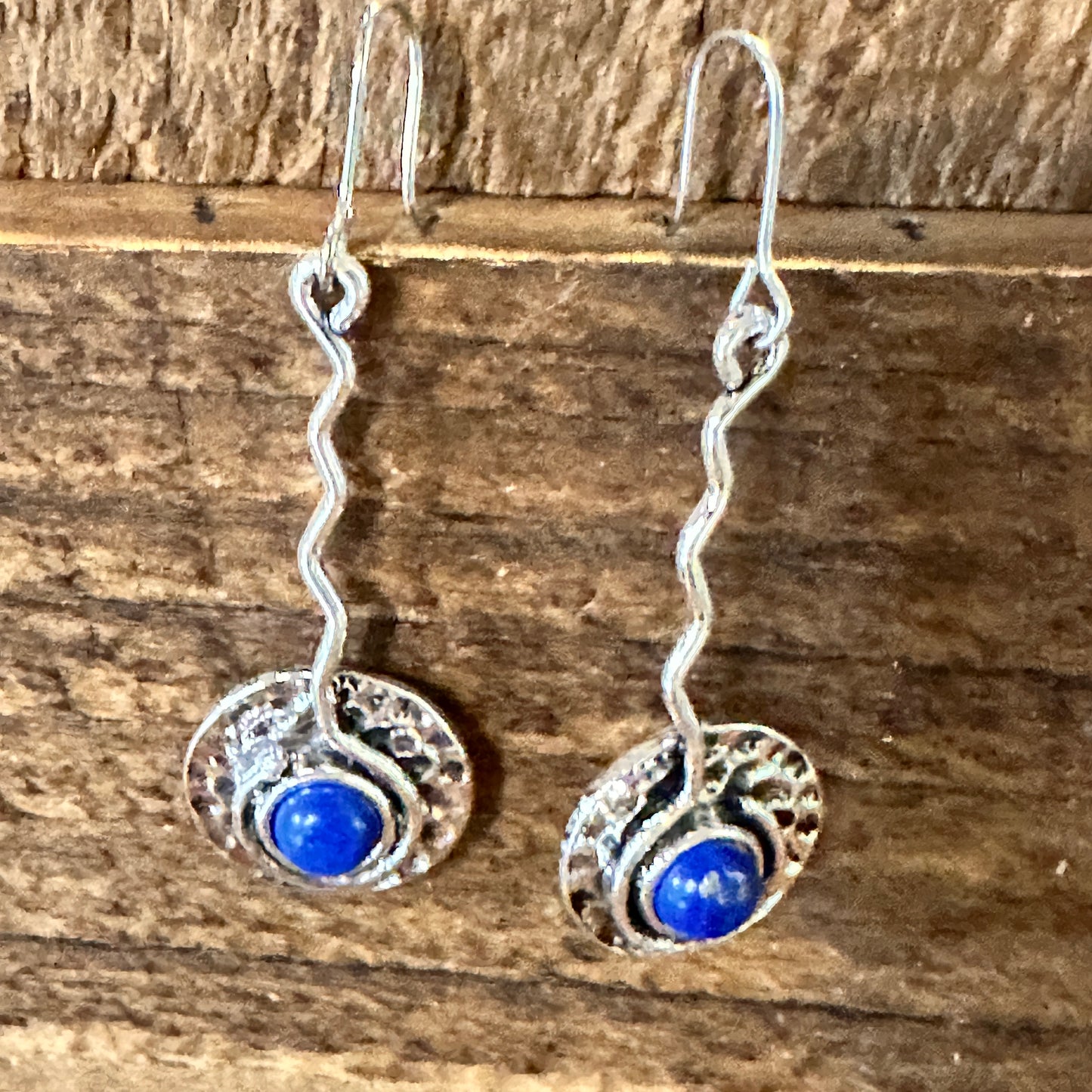 Boho Native American Navajo Dangle Wire Earrings, Turquoise Stone, Gift Box - Silver Elegant