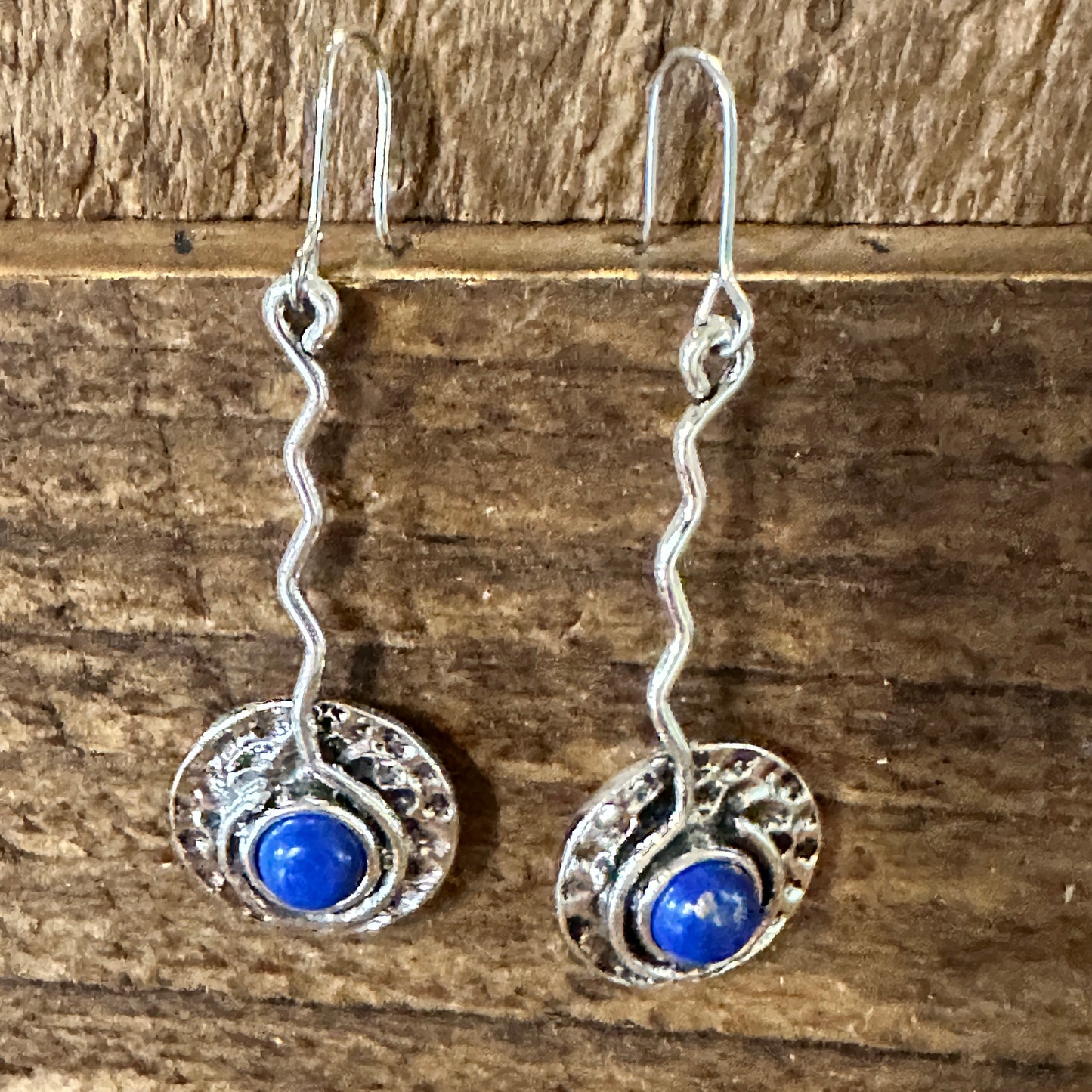 Boho Native American Navajo Dangle Wire Earrings, Turquoise Stone, Gift Box - Silver Elegant