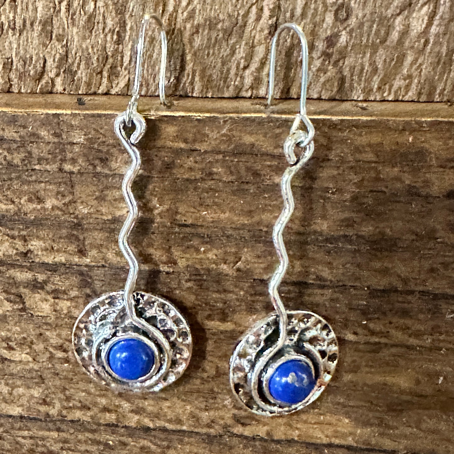 Boho Native American Navajo Dangle Wire Earrings, Turquoise Stone, Gift Box - Silver Elegant