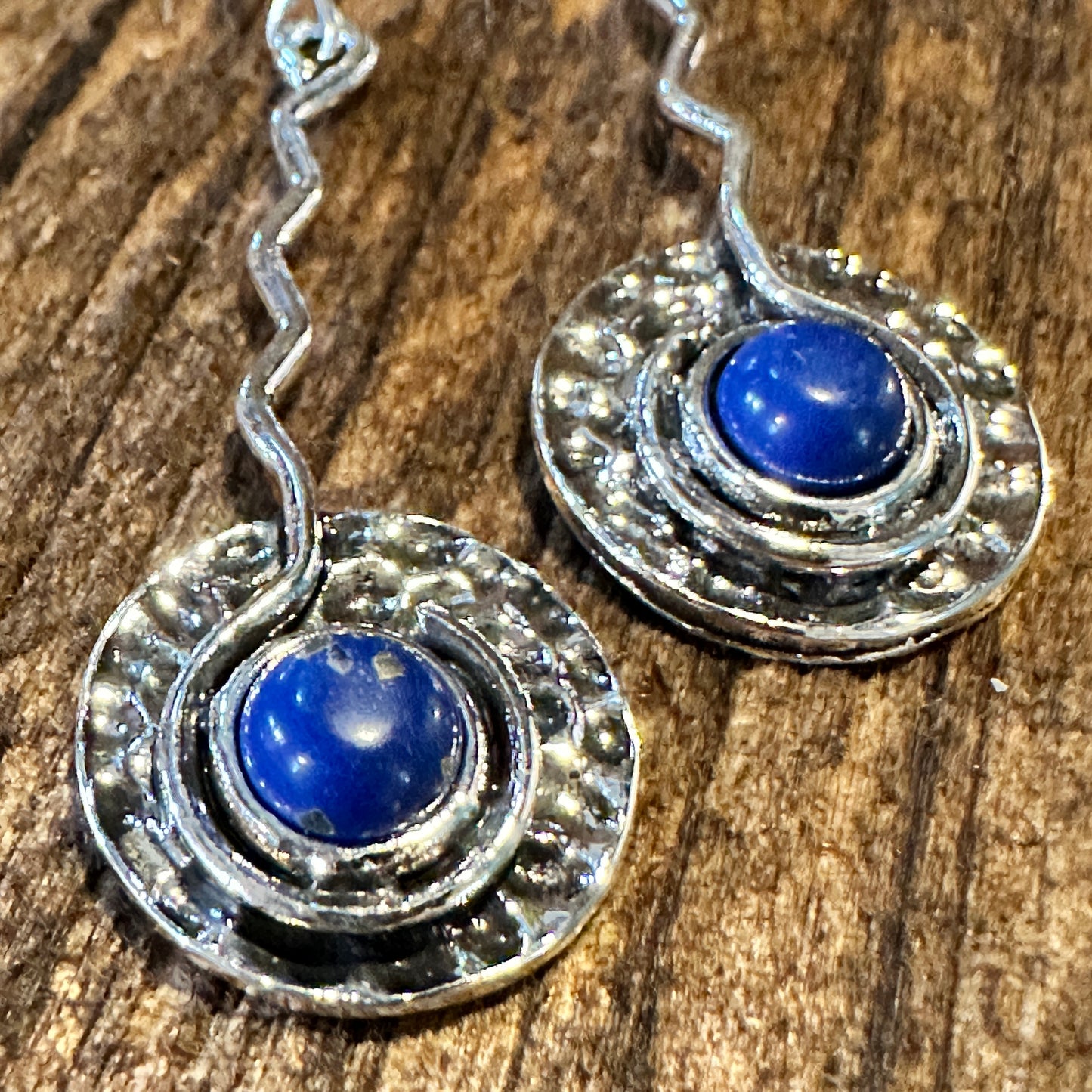 Boho Native American Navajo Dangle Wire Earrings, Turquoise Stone, Gift Box - Silver Elegant