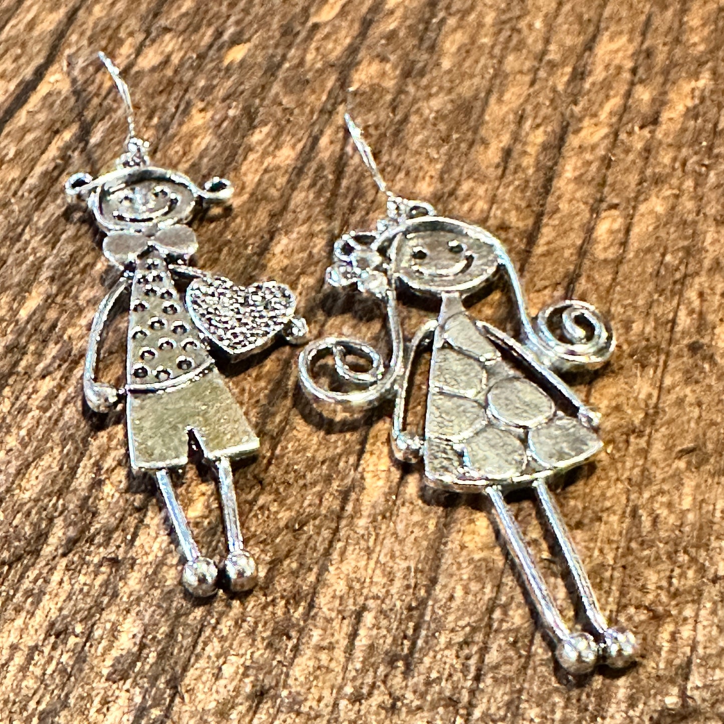 Boho Native American Navajo Dangle Wire Earrings, Boy & Girl, Gift Box - Silver Elegant