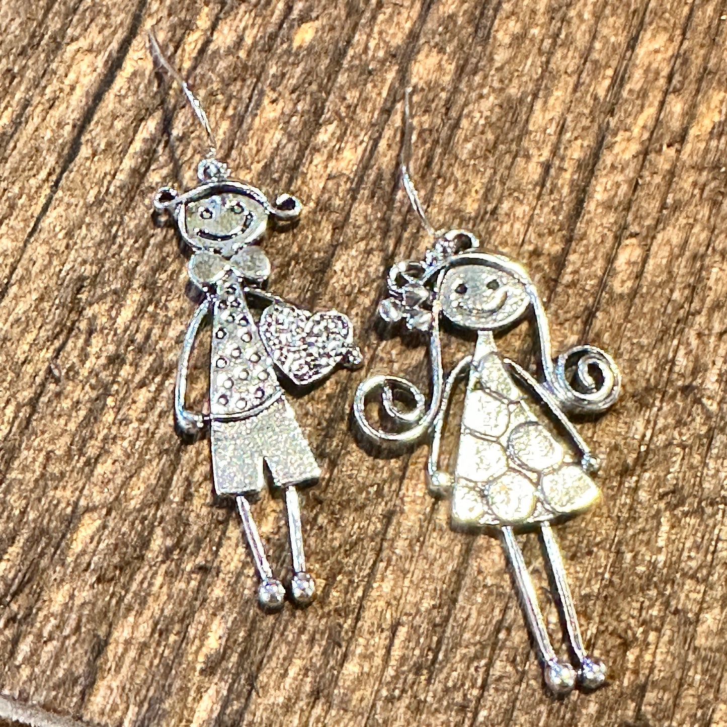 Boho Native American Navajo Dangle Wire Earrings, Boy & Girl, Gift Box - Silver Elegant