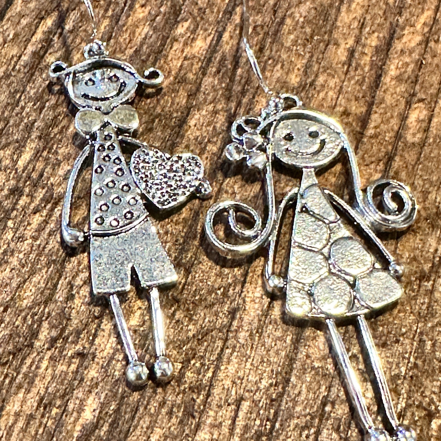 Boho Native American Navajo Dangle Wire Earrings, Boy & Girl, Gift Box - Silver Elegant