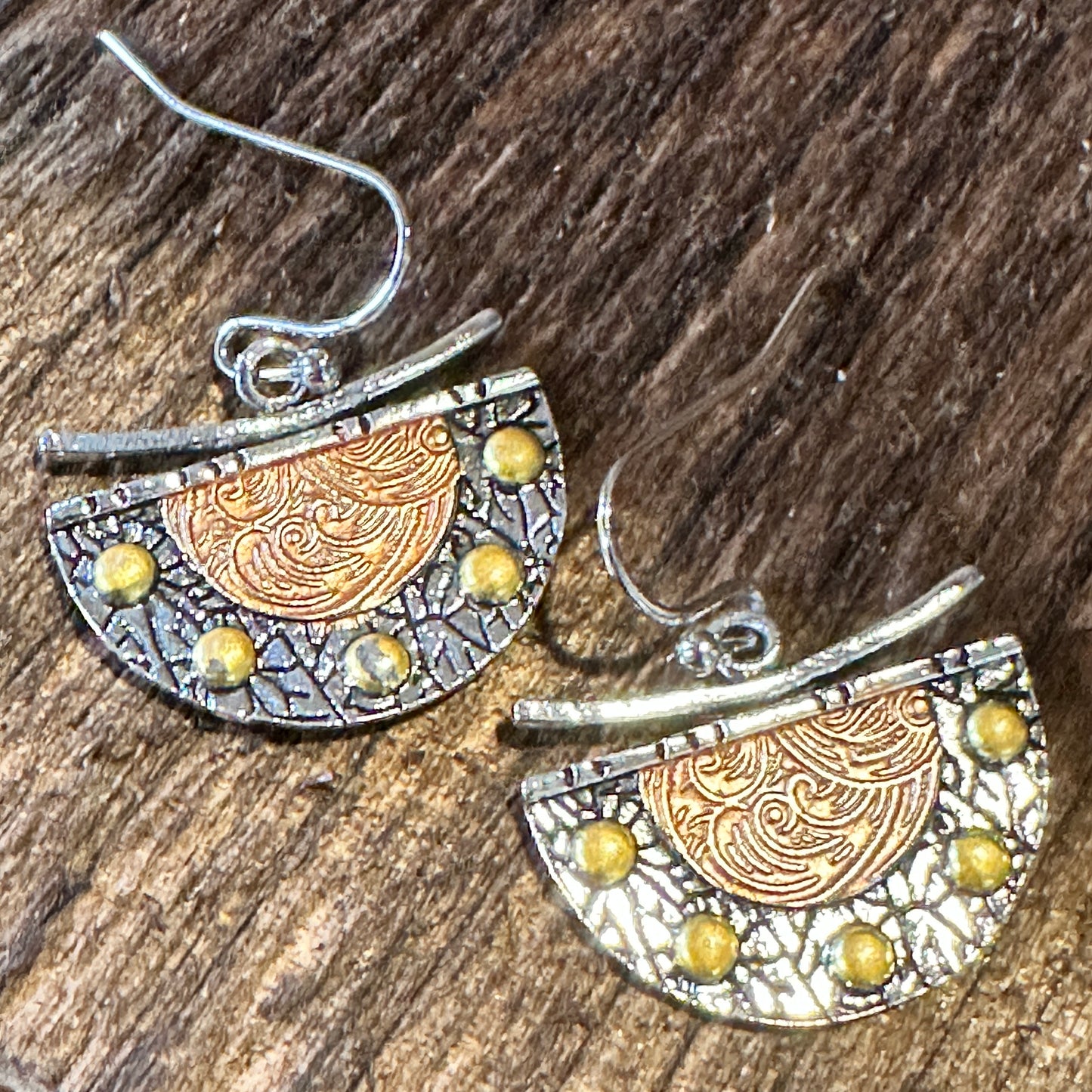 Handcrafted Bohemian Chic Copper Dangle Earring, Retro Ethnic Style , Gift Box - Silver Elegant