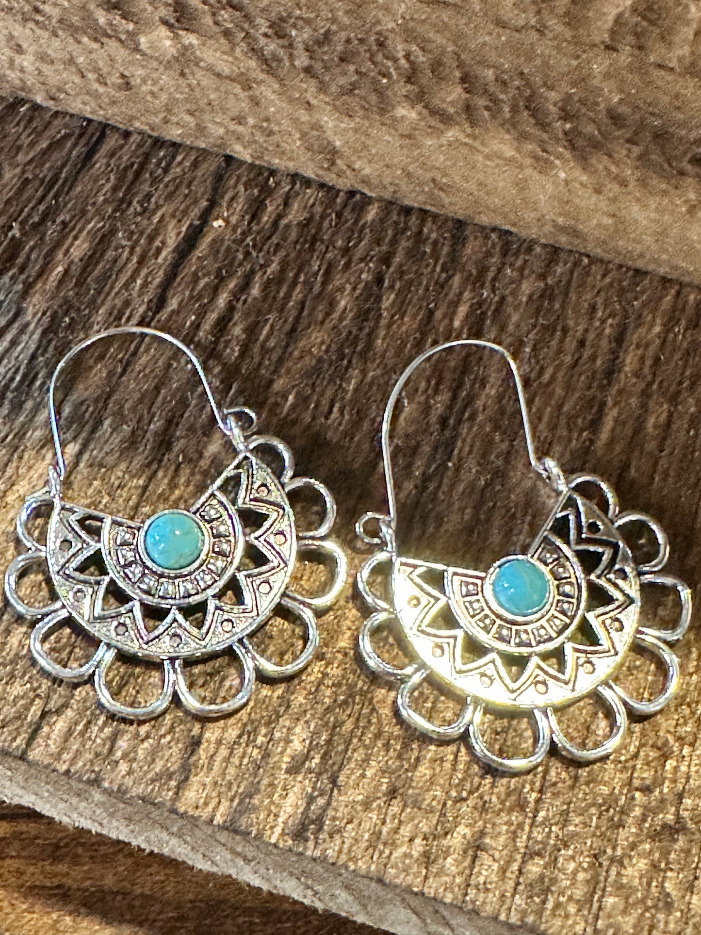 Boho Vintage Chic Southwestern Lace Dangle Wire Earrings, Silver Plated, Gift Box - Silver Elegant