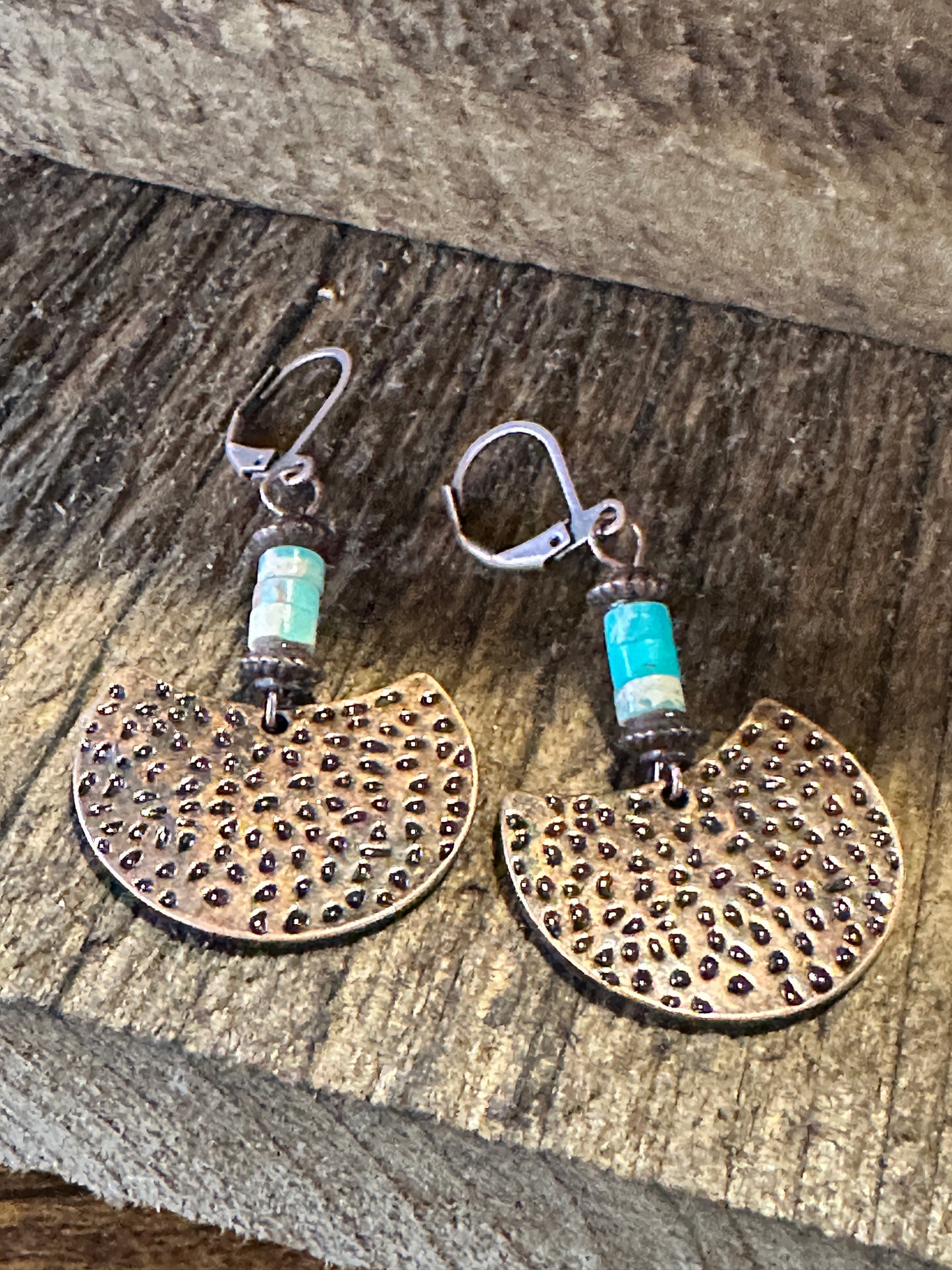 Boho Vintage Chic Southwestern Copper Dangle Wire Earrings, Turquoise Stone, Gift Box - Silver Elegant