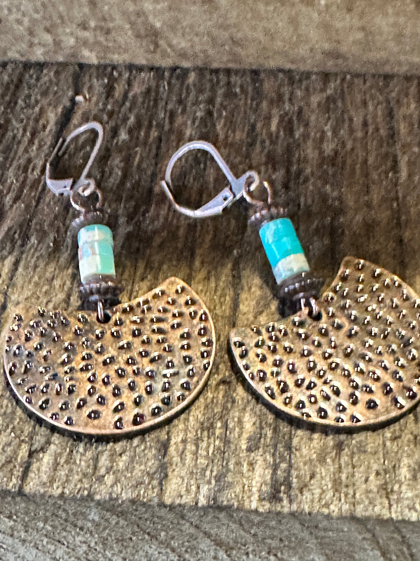 Boho Vintage Chic Southwestern Copper Dangle Wire Earrings, Turquoise Stone, Gift Box - Silver Elegant
