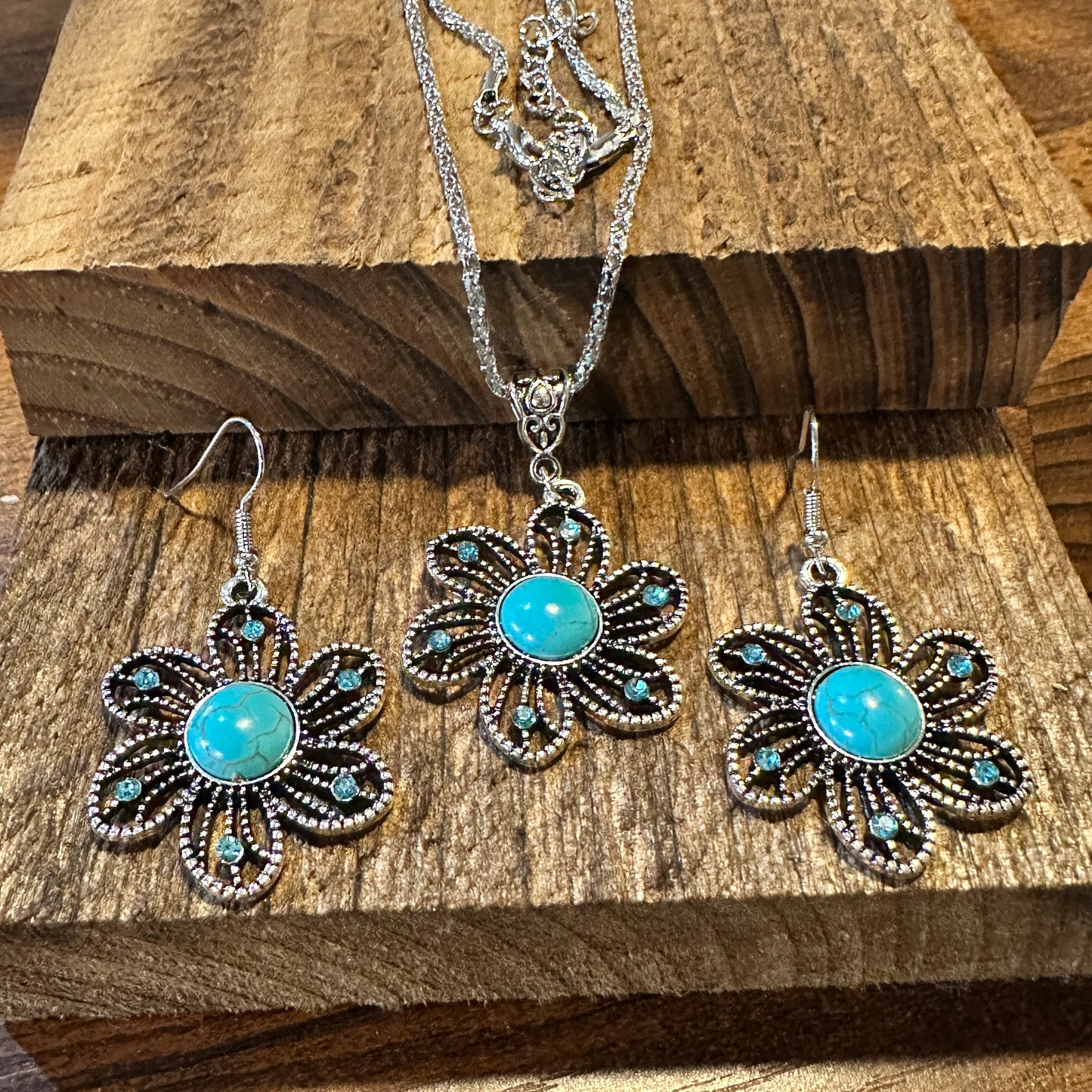 Handcrafted Boho Turquoise Jewelry Set, Lace Beads Necklace/ Earring Set , Gift Box - Silver Elegant