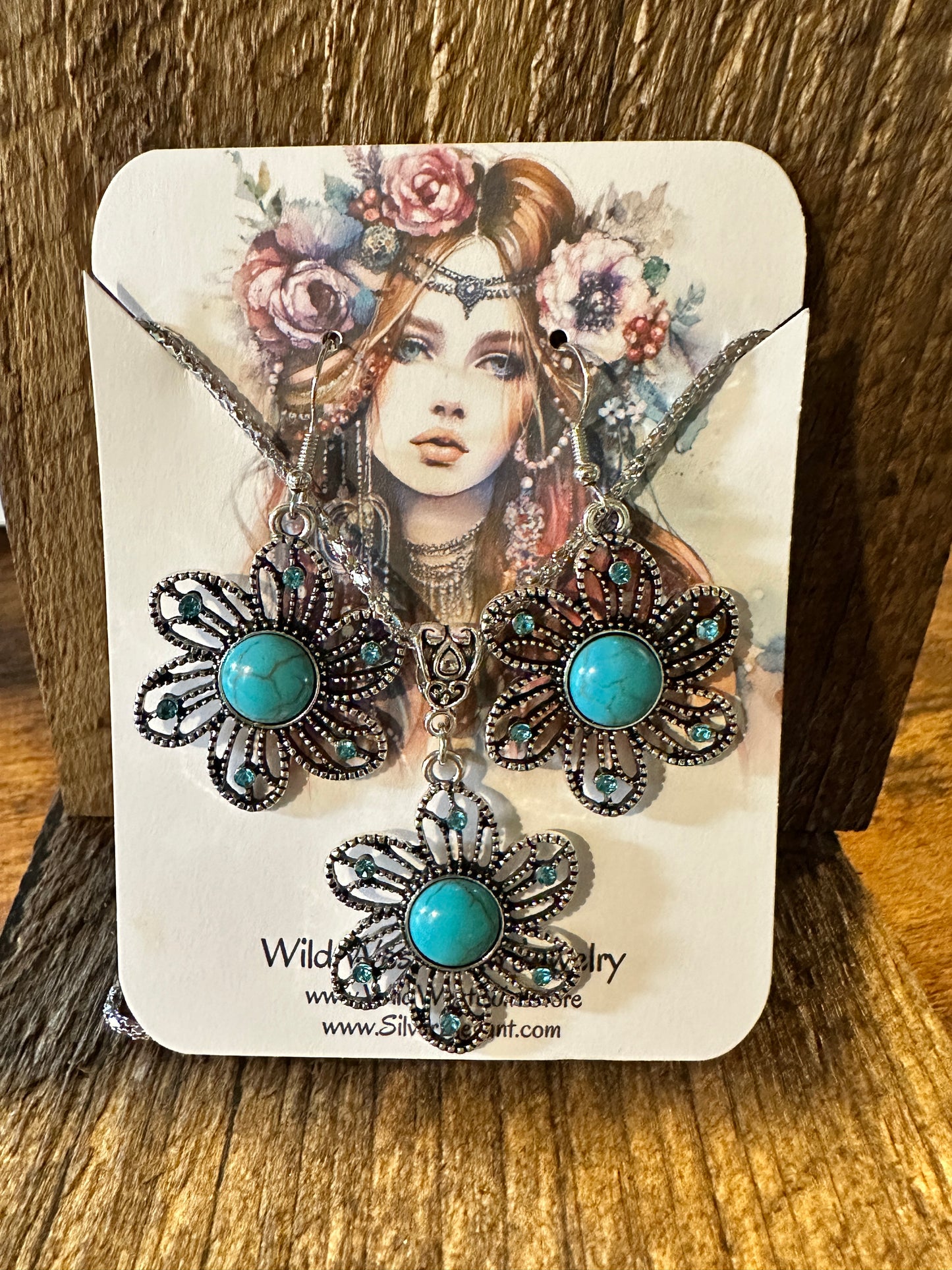 Handcrafted Boho Turquoise Jewelry Set, Lace Beads Necklace/ Earring Set , Gift Box - Silver Elegant