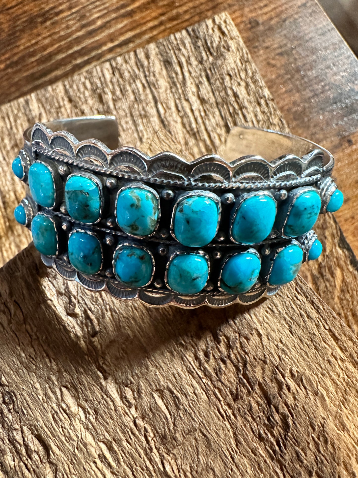 Turquoise Elegance: Handcrafted Boho Cuff Bracelet with Gift Box - Silver Elegant