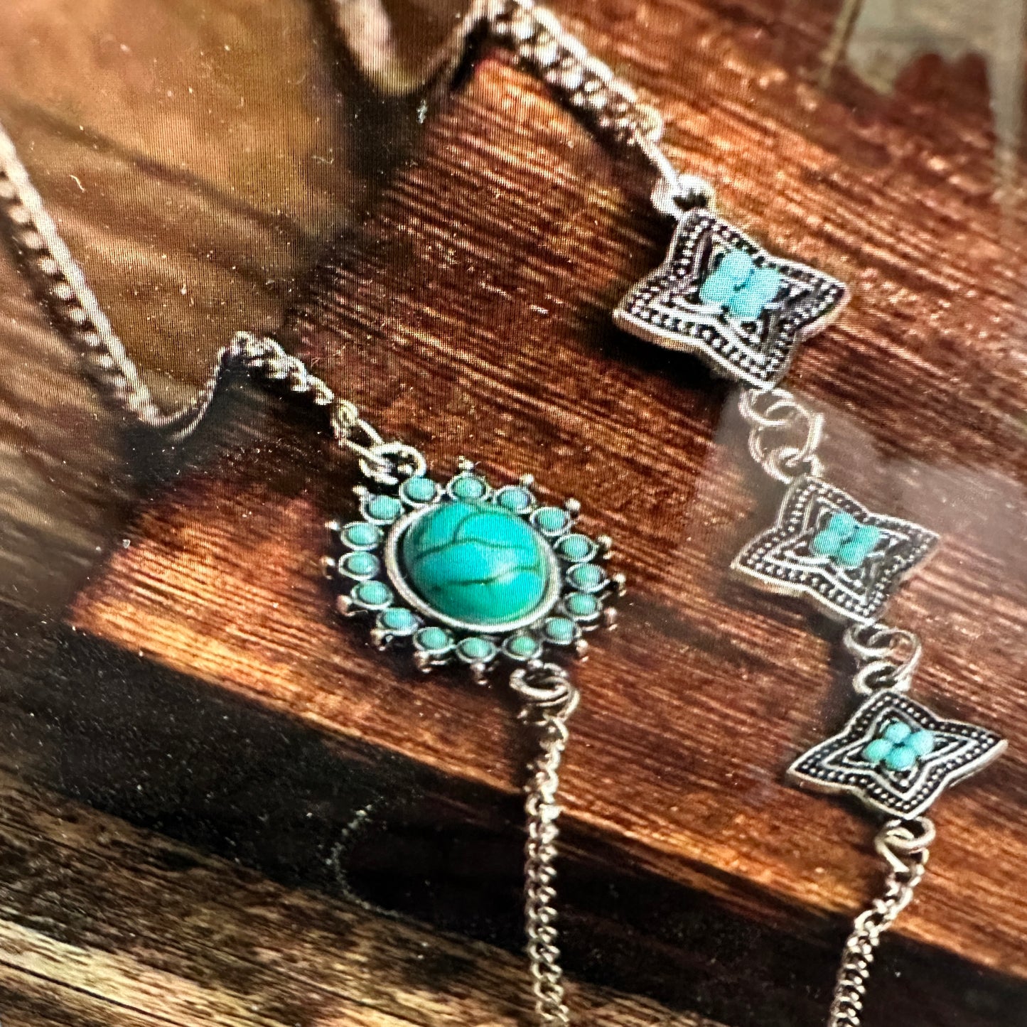 Bohemian Vintage Turquoise and Stainless Steel Floral Bracelet Set - Silver Elegant