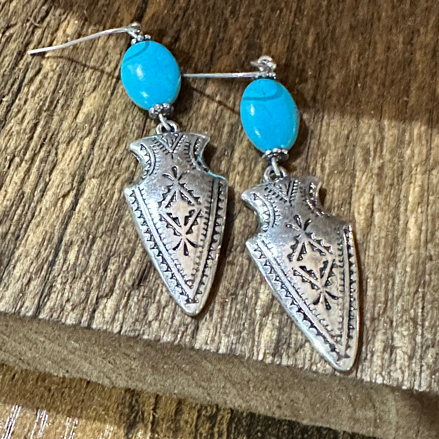 Stylish Boho Chic Native American Turquoise Silver Arrow Dangle Earrings Gift Box, perfect for any bohemian look.