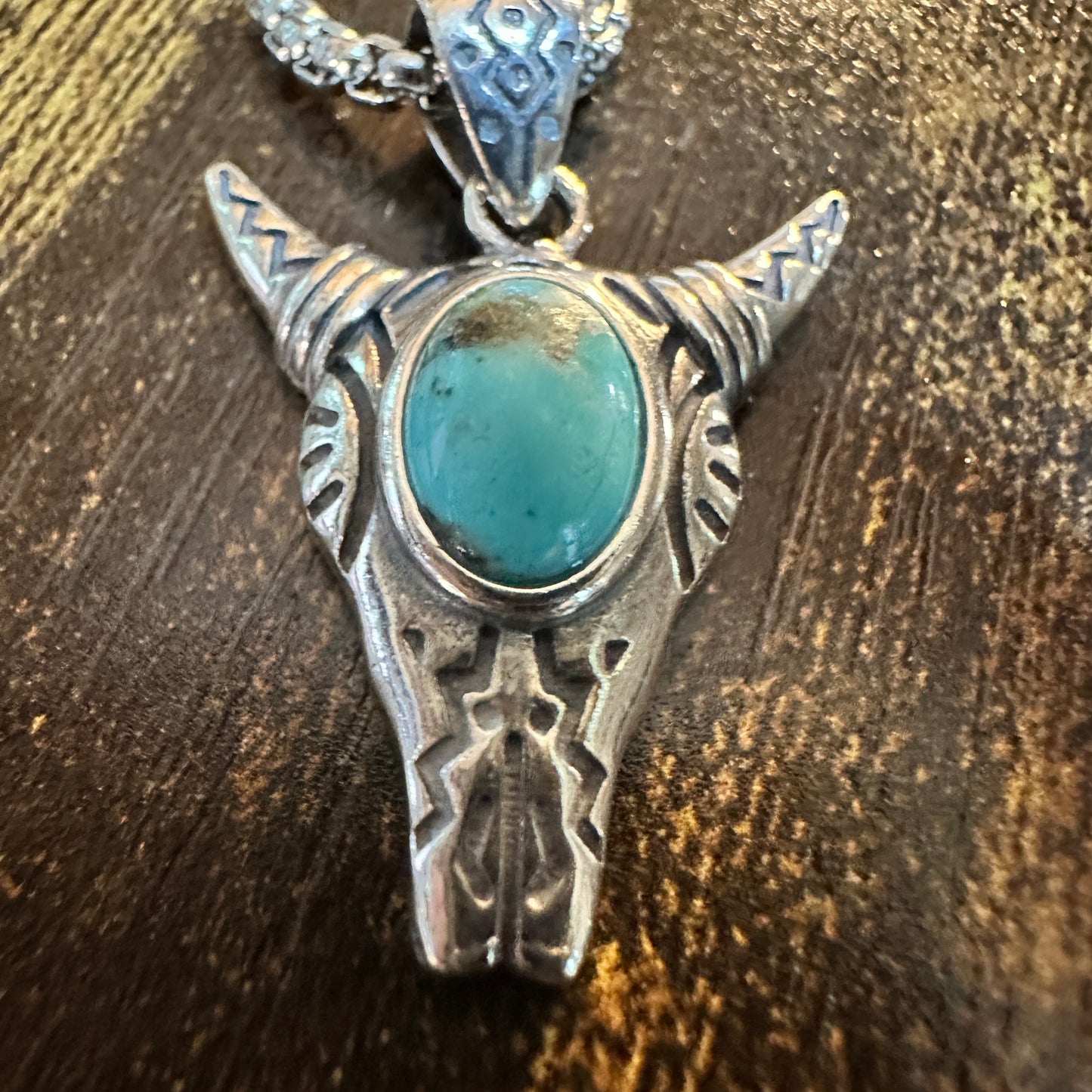 Boho Turquoise-Embellished Cow Skull Chain Necklace: 18" Sterling Silver Elegance, Gift Box