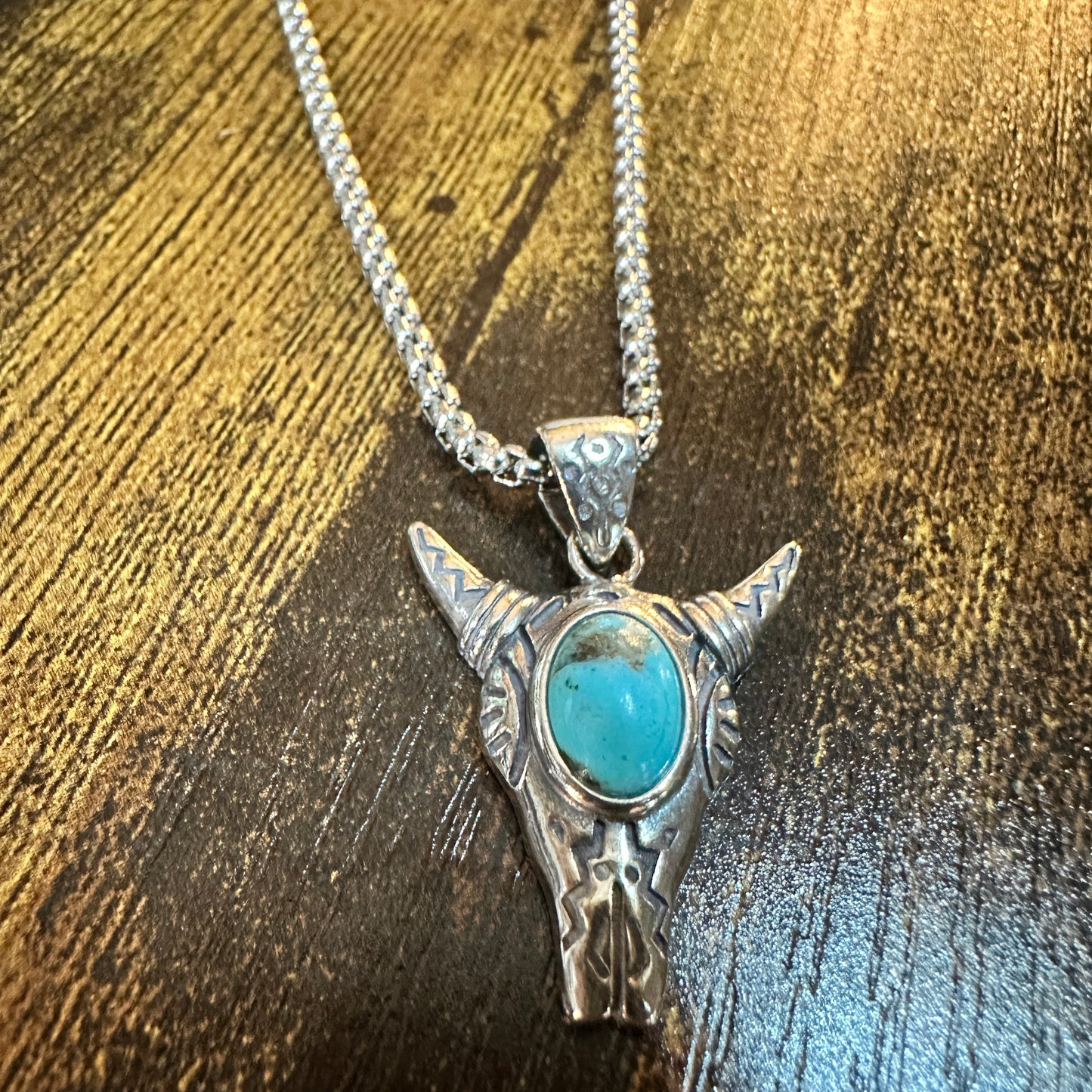 Boho Turquoise-Embellished Cow Skull Chain Necklace: 18" Sterling Silver Elegance, Gift Box