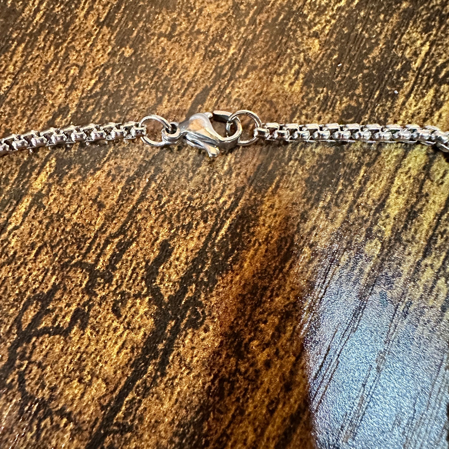 Boho Turquoise-Embellished Cow Skull Chain Necklace: 18" Sterling Silver Elegance, Gift Box