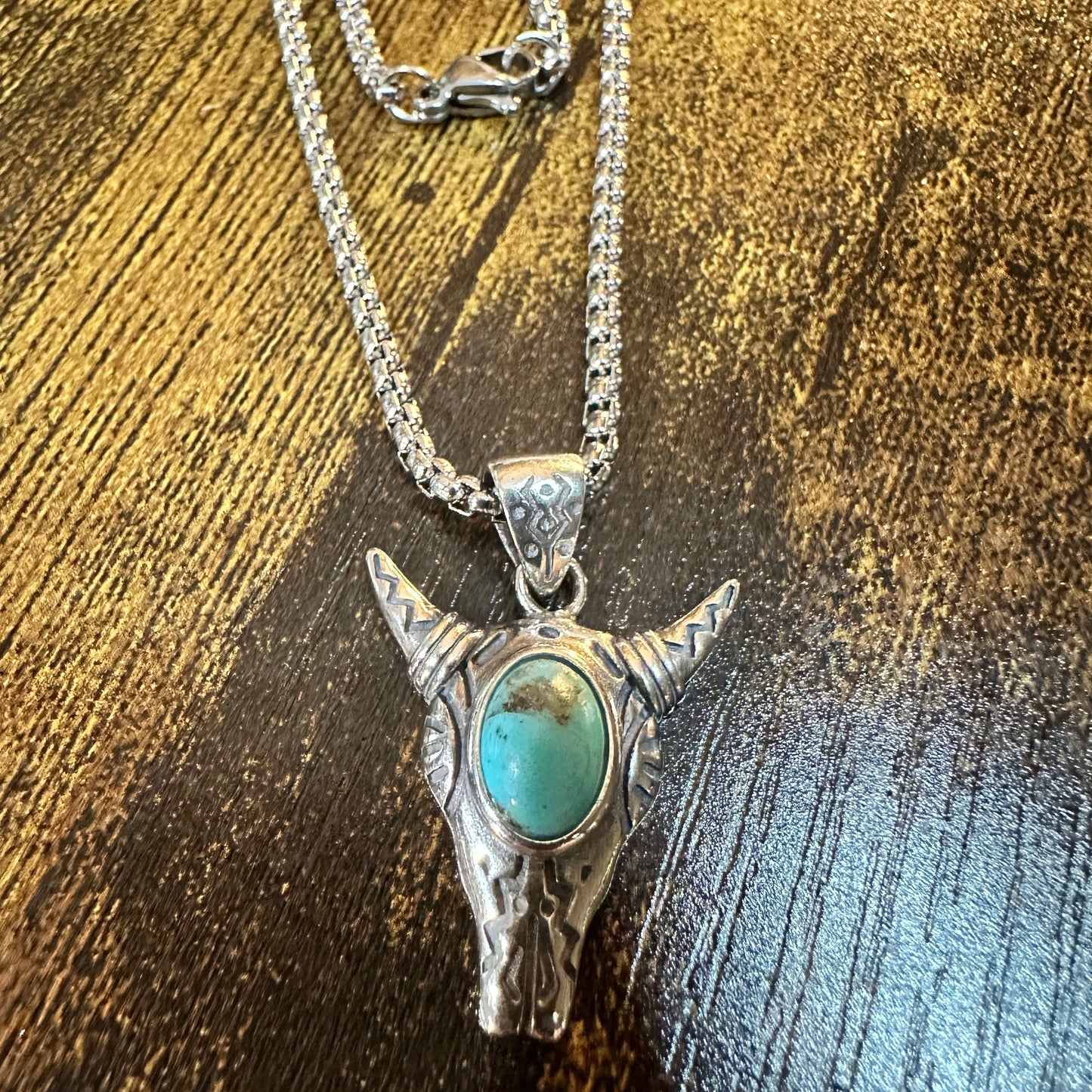Boho Turquoise-Embellished Cow Skull Chain Necklace: 18" Sterling Silver Elegance, Gift Box