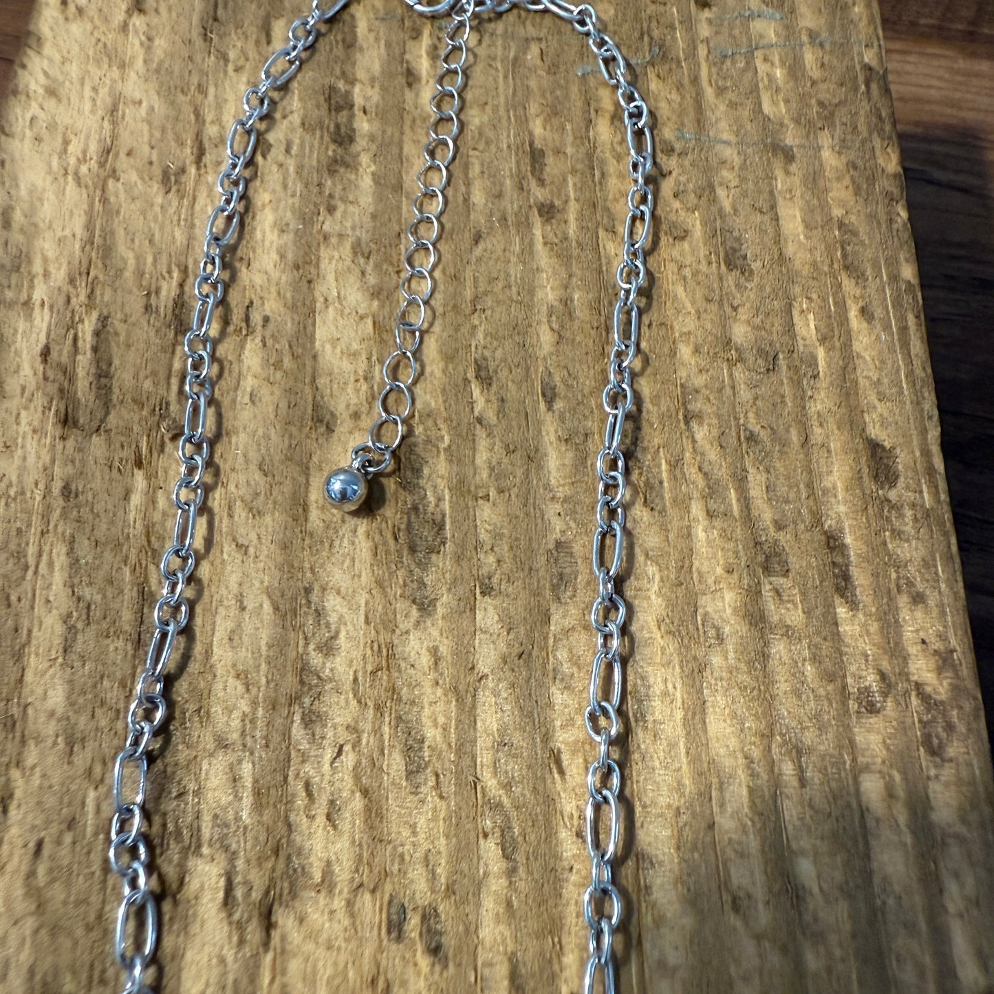 Western Steerhead White Buffalo Dahlia Chain Necklace