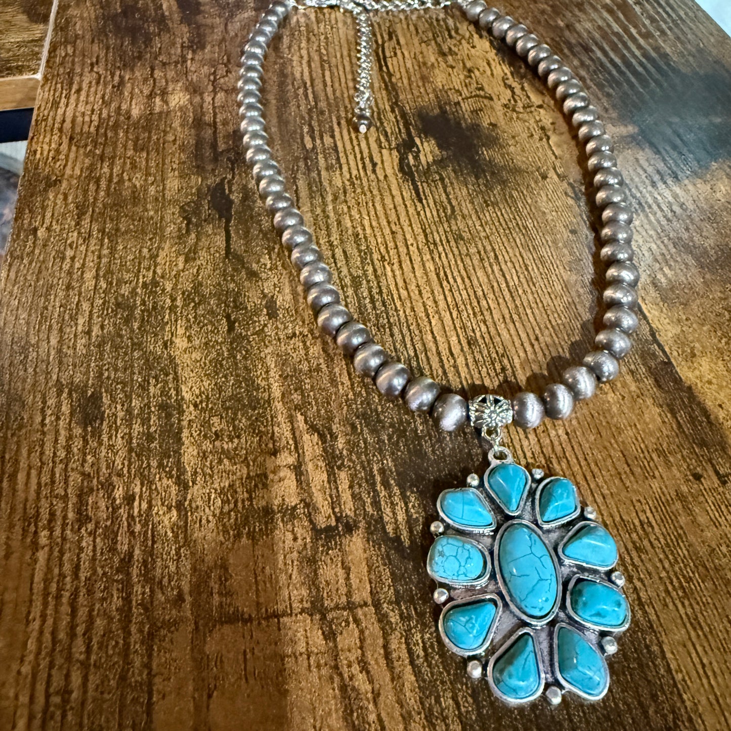 Handmade Navajo Style Turquoise Cluster Pendant 8mm Bead Necklace