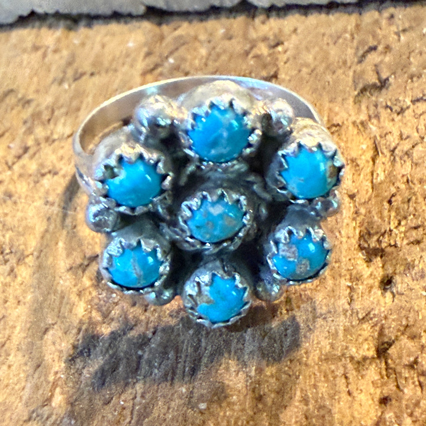 Kingman Turquoise Cluster Ring Sterling Silver Size 7 0.75 Inch Diameter