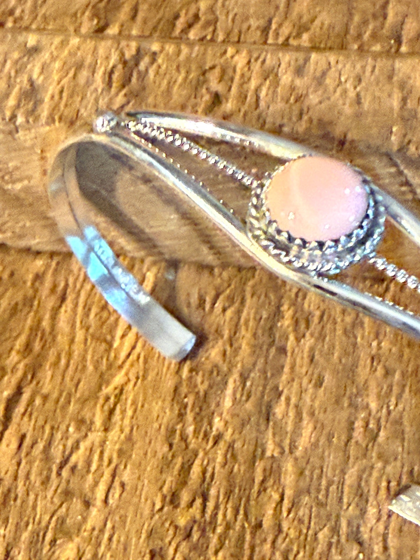Ester White Navajo Handmade Pink Conch Cuff Bangle in Sterling Silver Size Small Silver Elegant