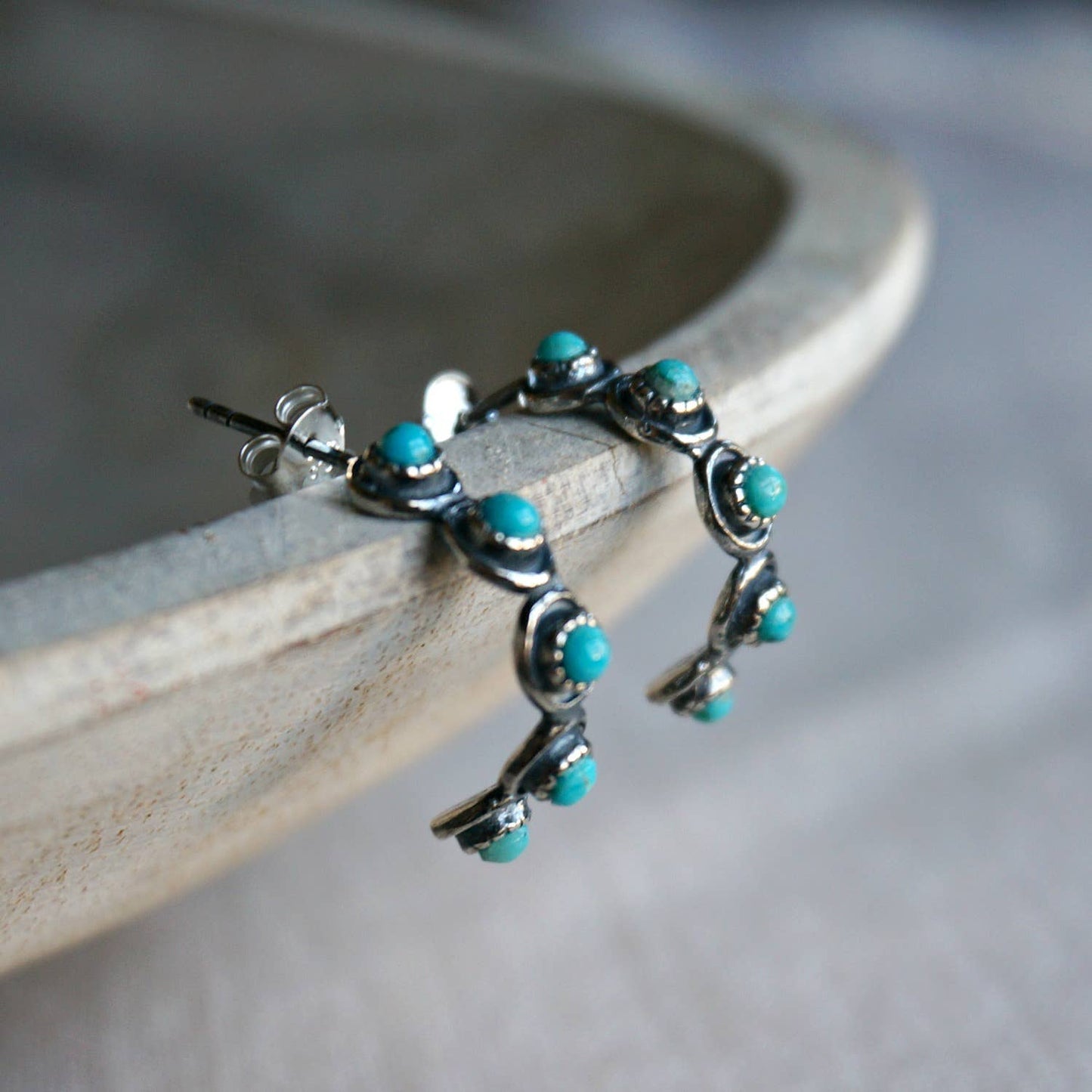 Native American Triangular Turquoise Pendant Necklace in Sterling Silver, Gift-Ready Boxed - Silver Elegant
