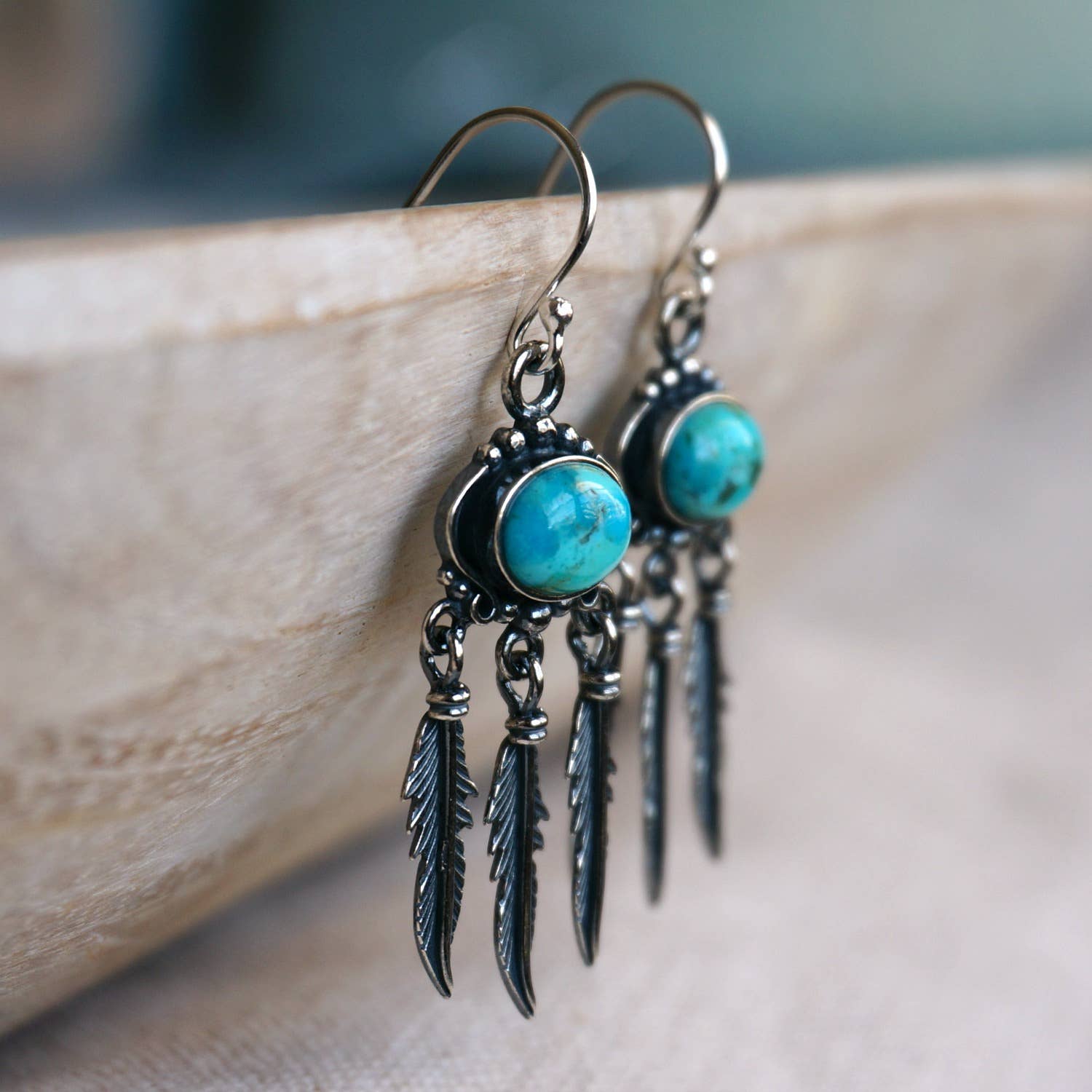 Navajo Turquoise Feather Pendant Necklace in Sterling Silver - Handmade Gift Box Included - Silver Elegant