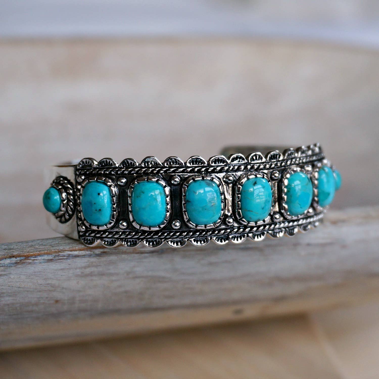Native American Rayna Turquoise Cuff Bracelet - Sterling Silver & Unique Turquoise Stone, Gift-Ready Elegance - Silver Elegant