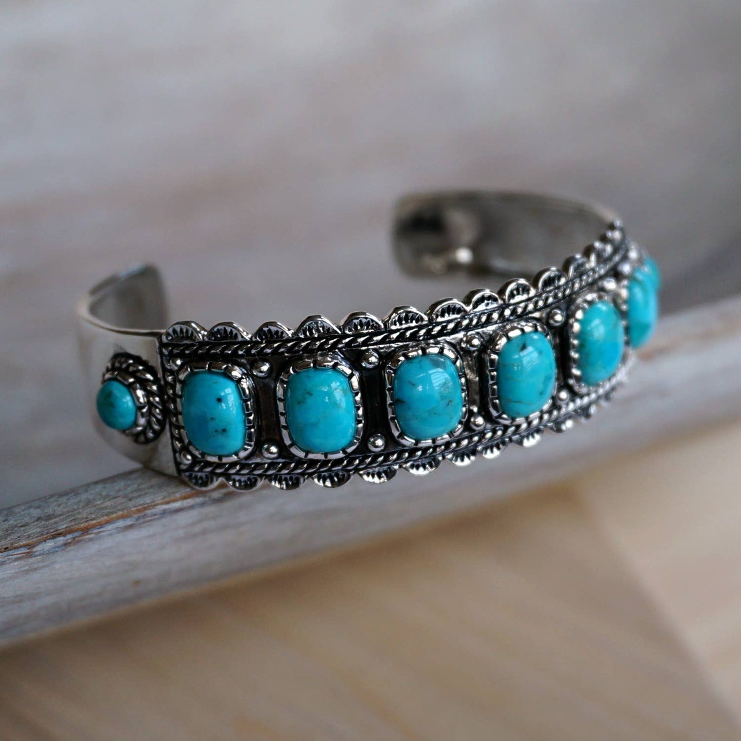 Native American Rayna Turquoise Cuff Bracelet - Sterling Silver & Unique Turquoise Stone, Gift-Ready Elegance - Silver Elegant