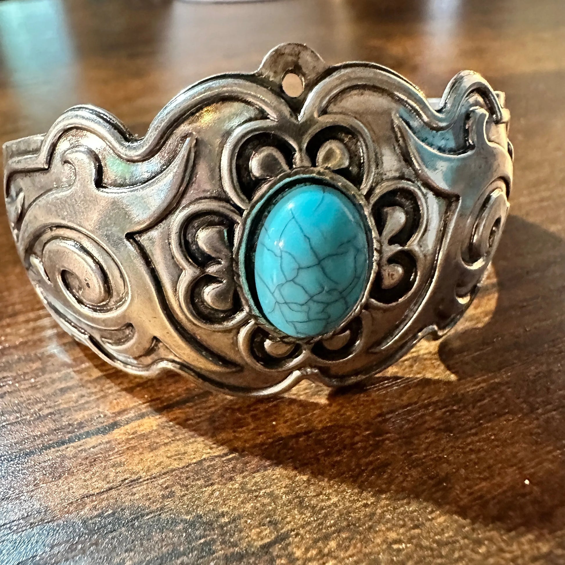Handcrafted Boho Western Turquoise Stone Lace Bracelet,  Gift Box - Silver Elegant