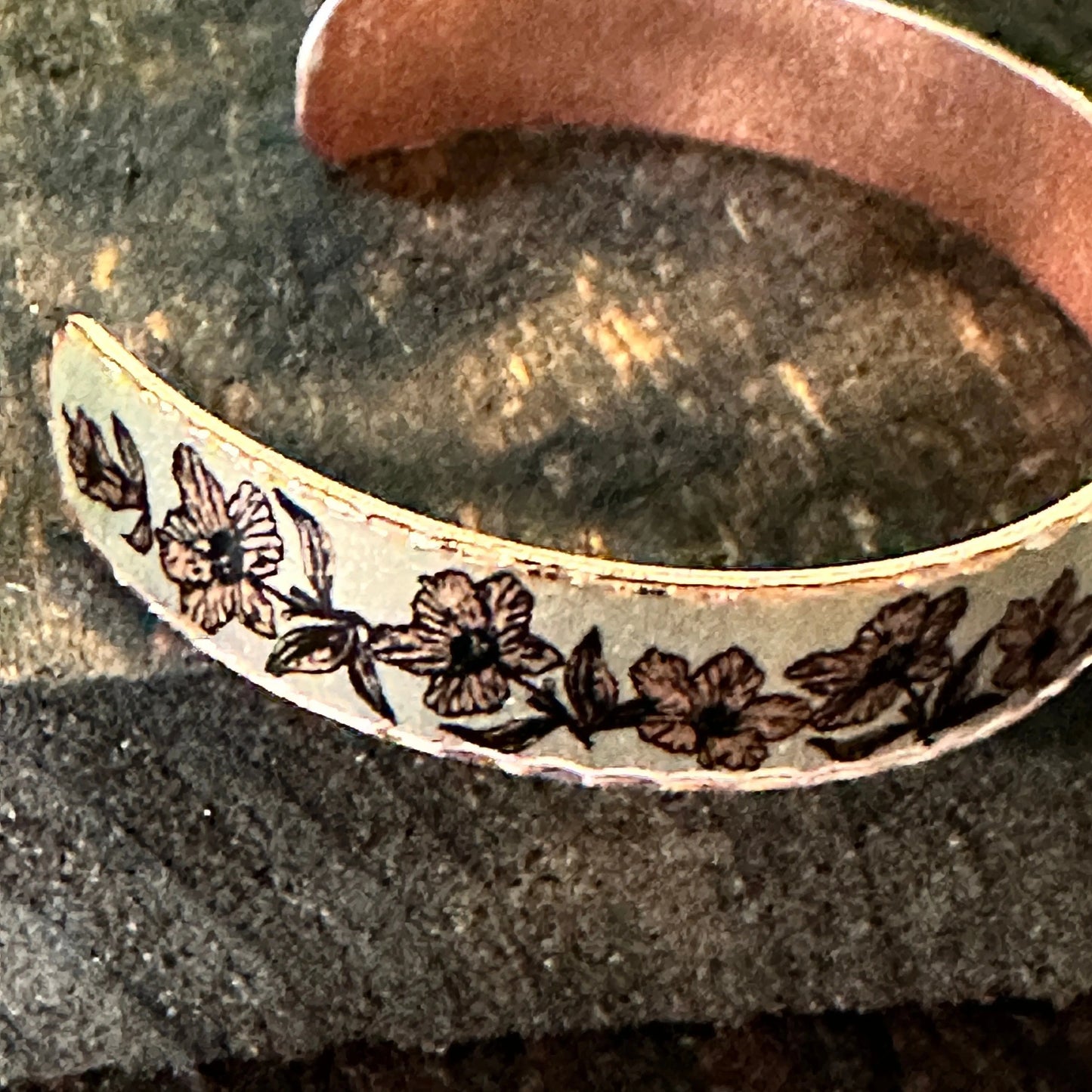 Handmade Boho Copper Floral Hummingbird Design Narrow Cuff Bracelet, Gift Box - Silver Elegant