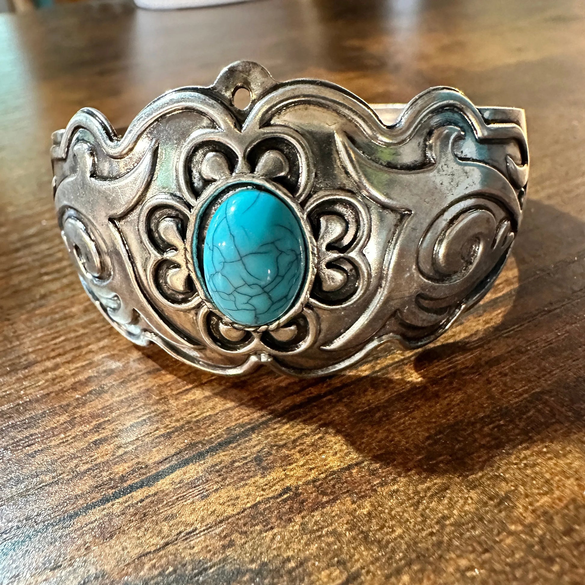 Handcrafted Boho Western Turquoise Stone Lace Bracelet,  Gift Box - Silver Elegant