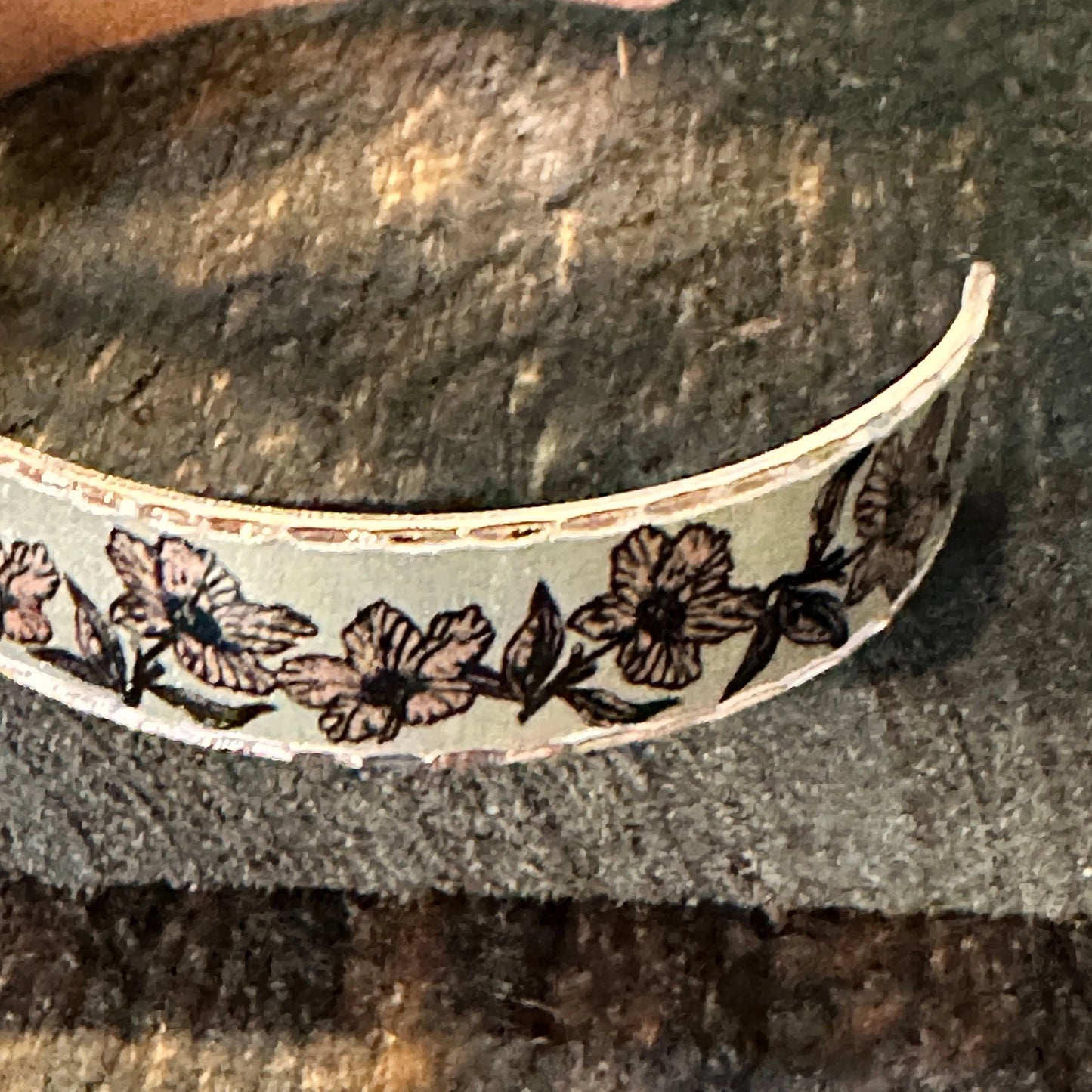 Handmade Boho Copper Floral Hummingbird Design Narrow Cuff Bracelet, Gift Box - Silver Elegant