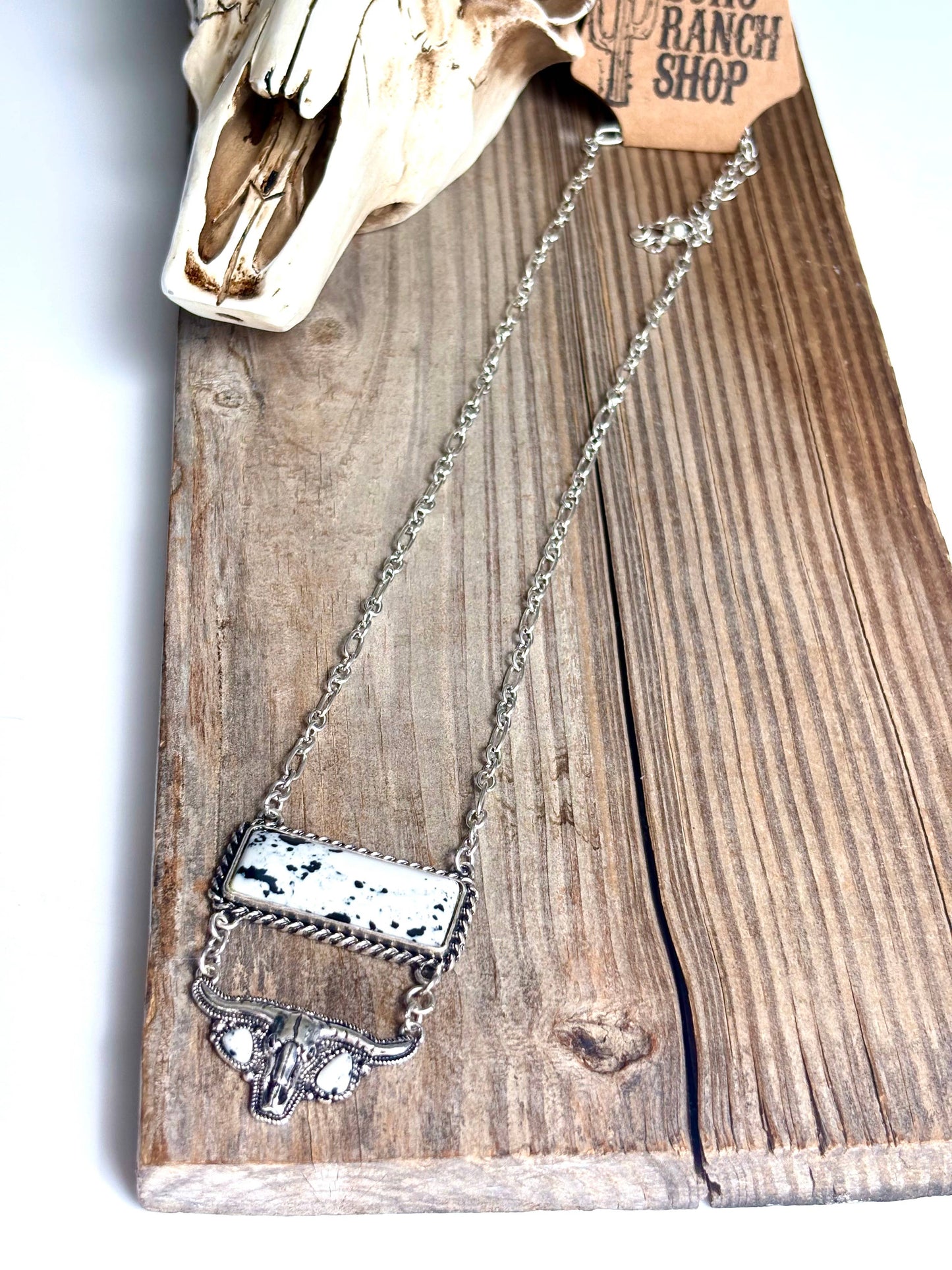 Western Steerhead White Buffalo Dahlia Chain Necklace