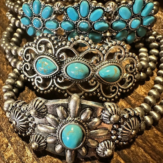 Handmade Boho Western Turquoise Bracelet, Cabochon Flower Stretch Bracelet, Gift BoxHandmade Boho Western Turquoise Bracelet, Cabochon Flower Stretch Bracelet, Gift Box - Premium boho bracelet from Lunar Deer - Just $29! Shop now at Silver Elegant