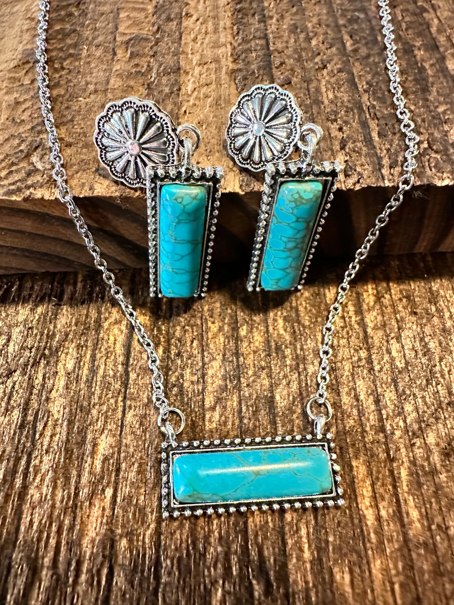 Boho Western Turquoise Conch Tribal Necklace Earrings Set, Vintage Bohemian Jewelry Set, Gift BoxBoho Western Turquoise Conch Tribal Necklace Earrings Set, Vintage Bohemian Jewelry Set, Gift Box - Premium Pendant Necklace from Silver Elegant - Just $24! Shop now at Silver Elegant