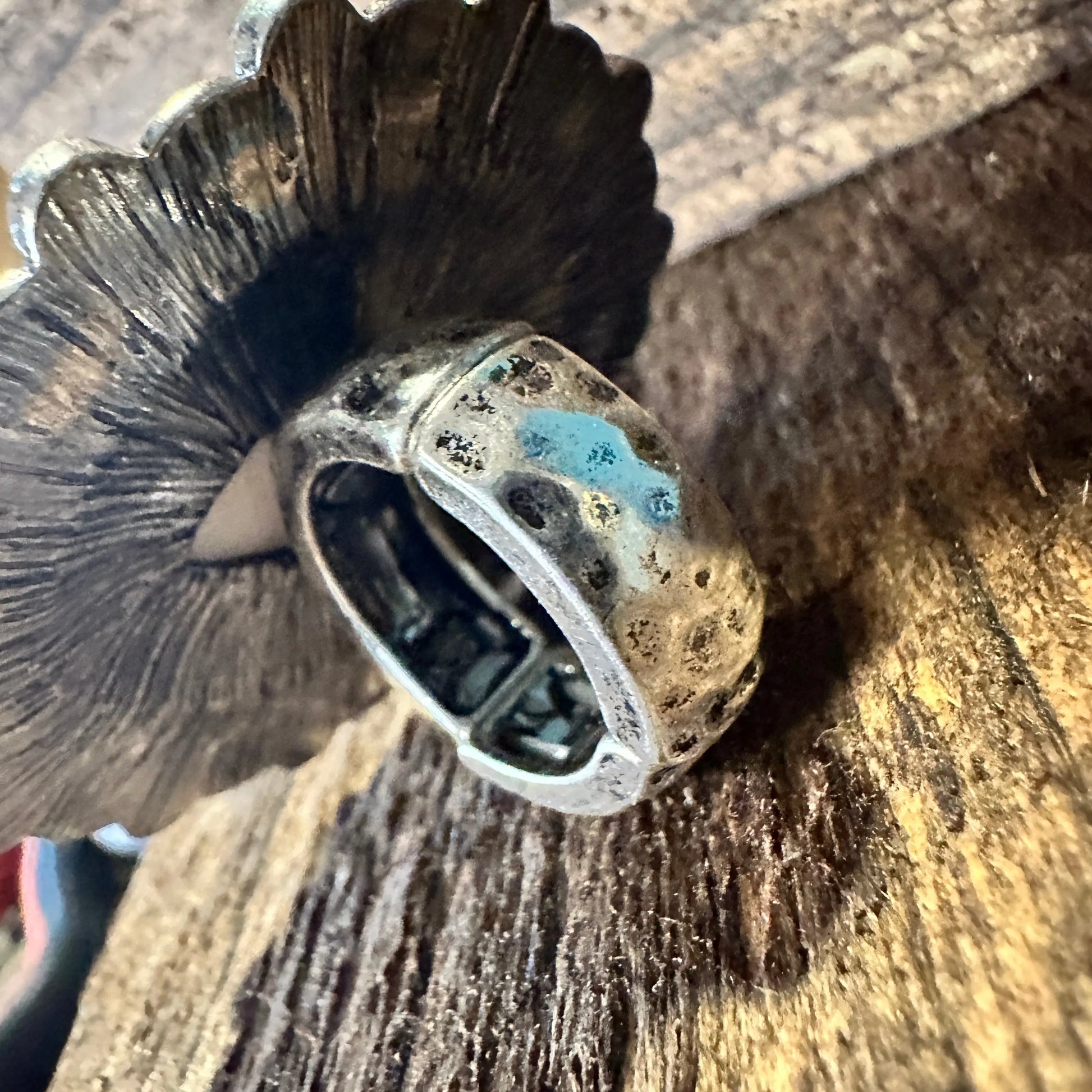 Western Boho Hippie Teardrop Stone Scalloped Concho Stretch Statement Ring, Gift BoxWestern Boho Hippie Teardrop Stone Scalloped Concho Stretch Statement Ring, Gift Box - Premium cuff rings from Silver Elegant - Just $18! Shop now at Silver Elegant