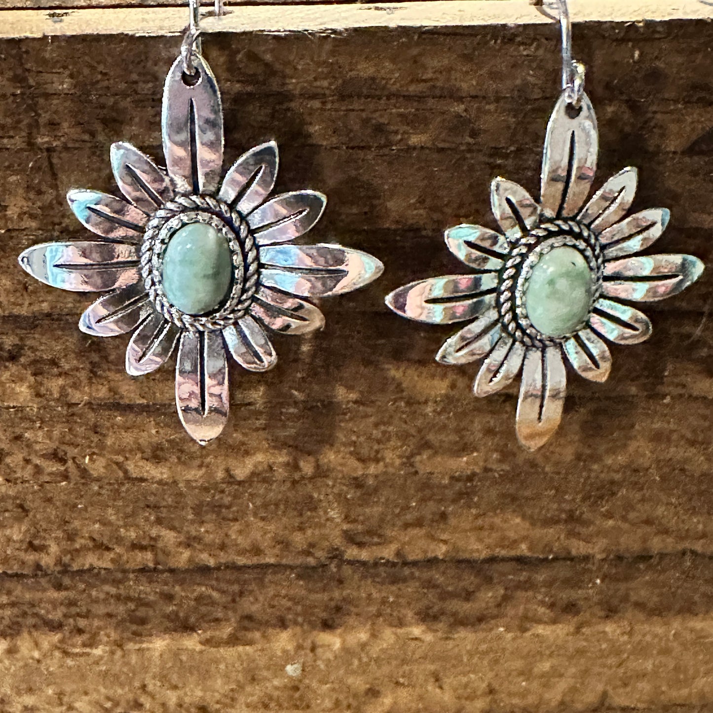 Boho Southwestern Cowgirl Floral Turquoise Wire Drop Earrings, Gift Box - Silver Elegant