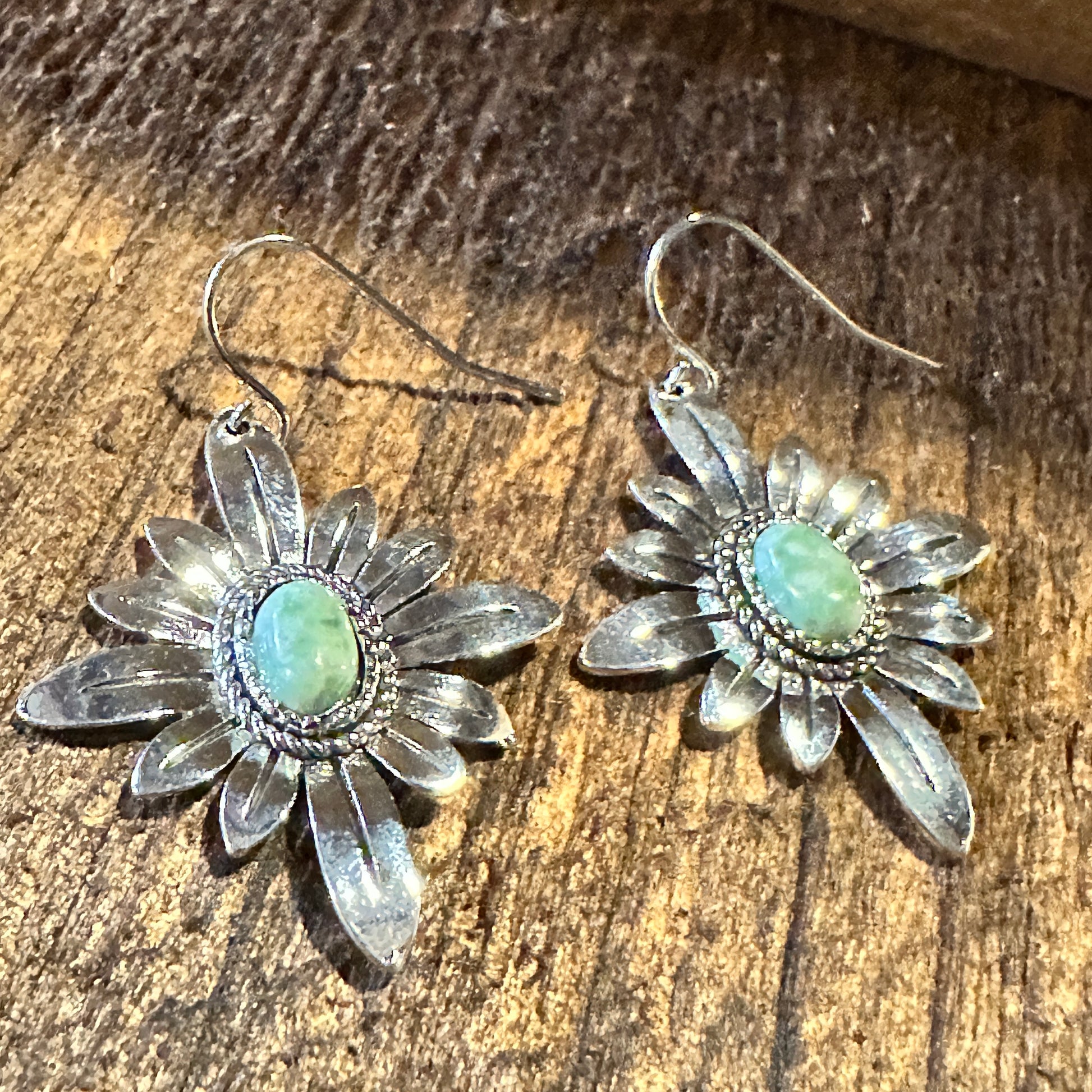 Boho Southwestern Cowgirl Floral Turquoise Wire Drop Earrings, Gift Box - Silver Elegant