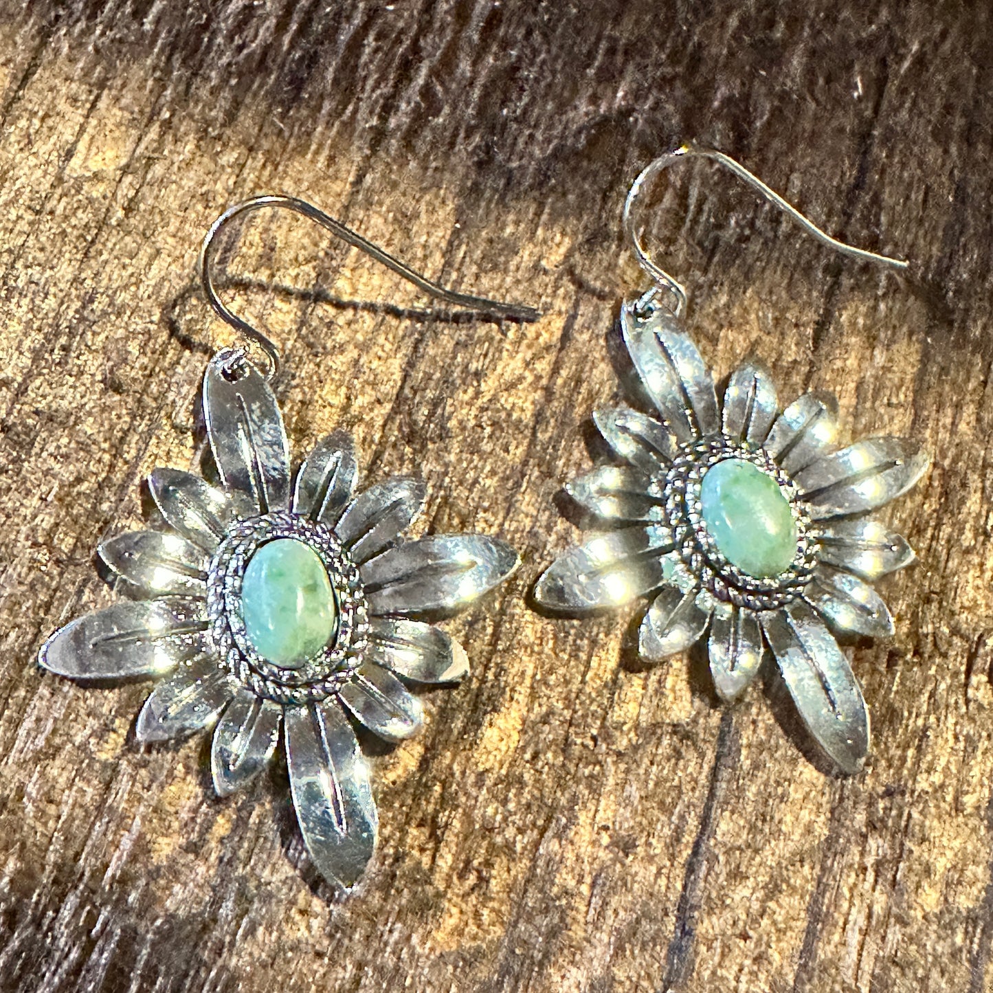 Boho Southwestern Cowgirl Floral Turquoise Wire Drop Earrings, Gift Box - Silver Elegant