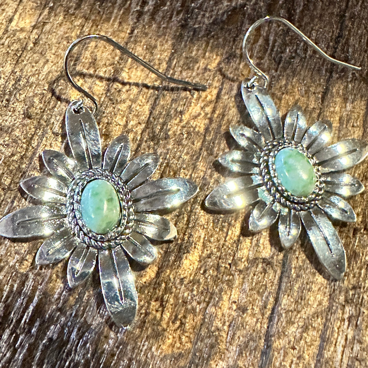 Boho Southwestern Cowgirl Floral Turquoise Wire Drop Earrings, Gift Box - Silver Elegant