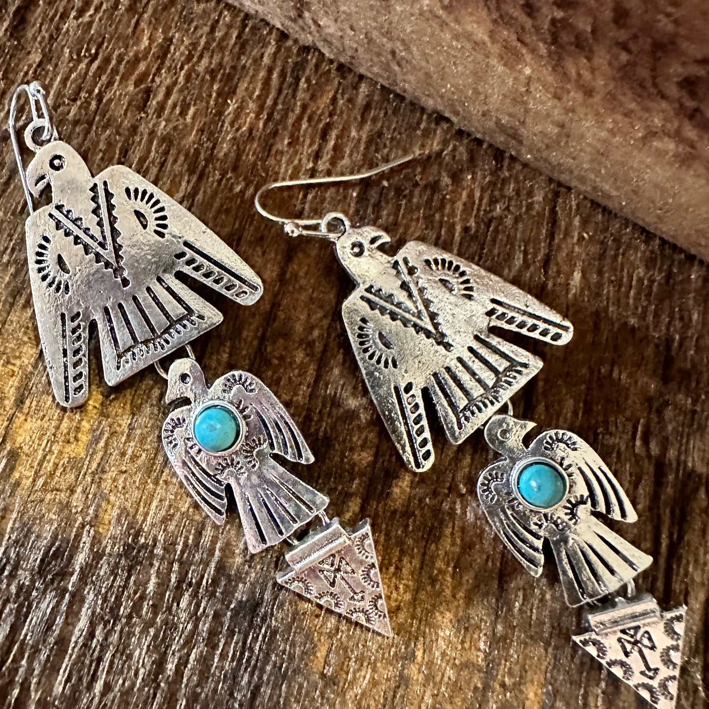 Boho Hippie Vintage Native American Thunderbird Wire Earring, Turquoise Stone, Gift Box - Silver Elegant