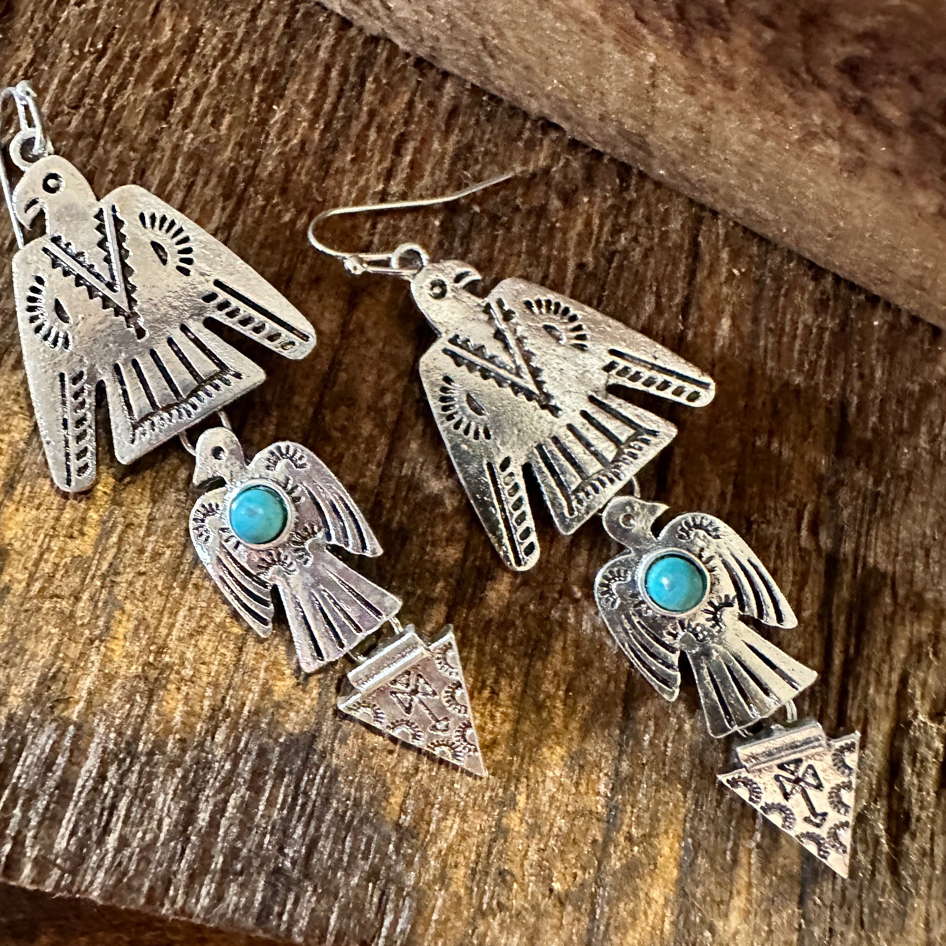 Boho Hippie Vintage Native American Thunderbird Wire Earring, Turquoise Stone, Gift Box - Silver Elegant