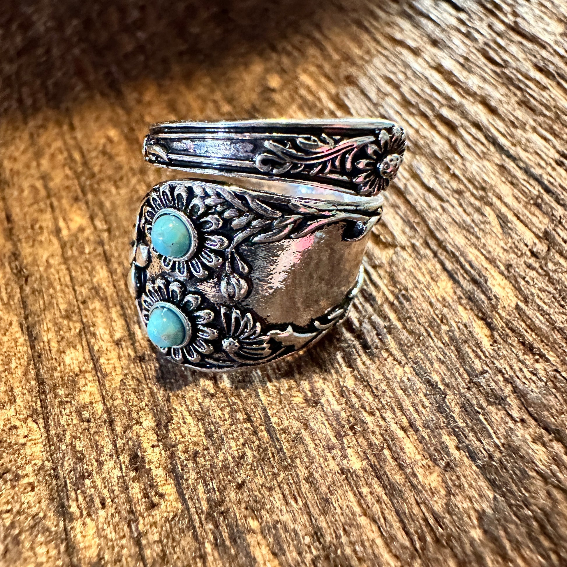 Vintage Turquoise Adjustable Spoon Ring with Bohemian Native American Flair, Gift-Ready - Silver Elegant